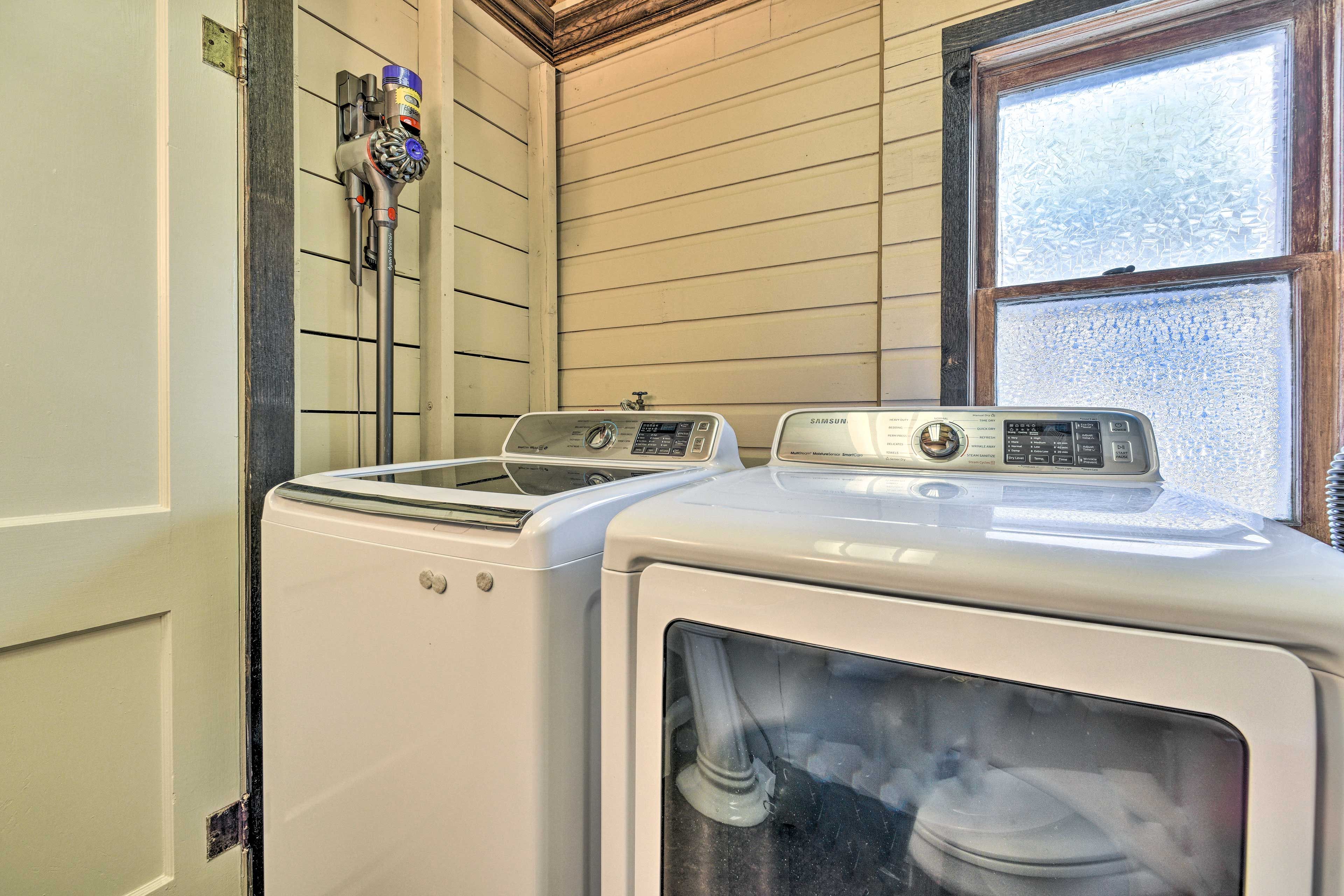 Laundry Area | Laundry Detergent Provided