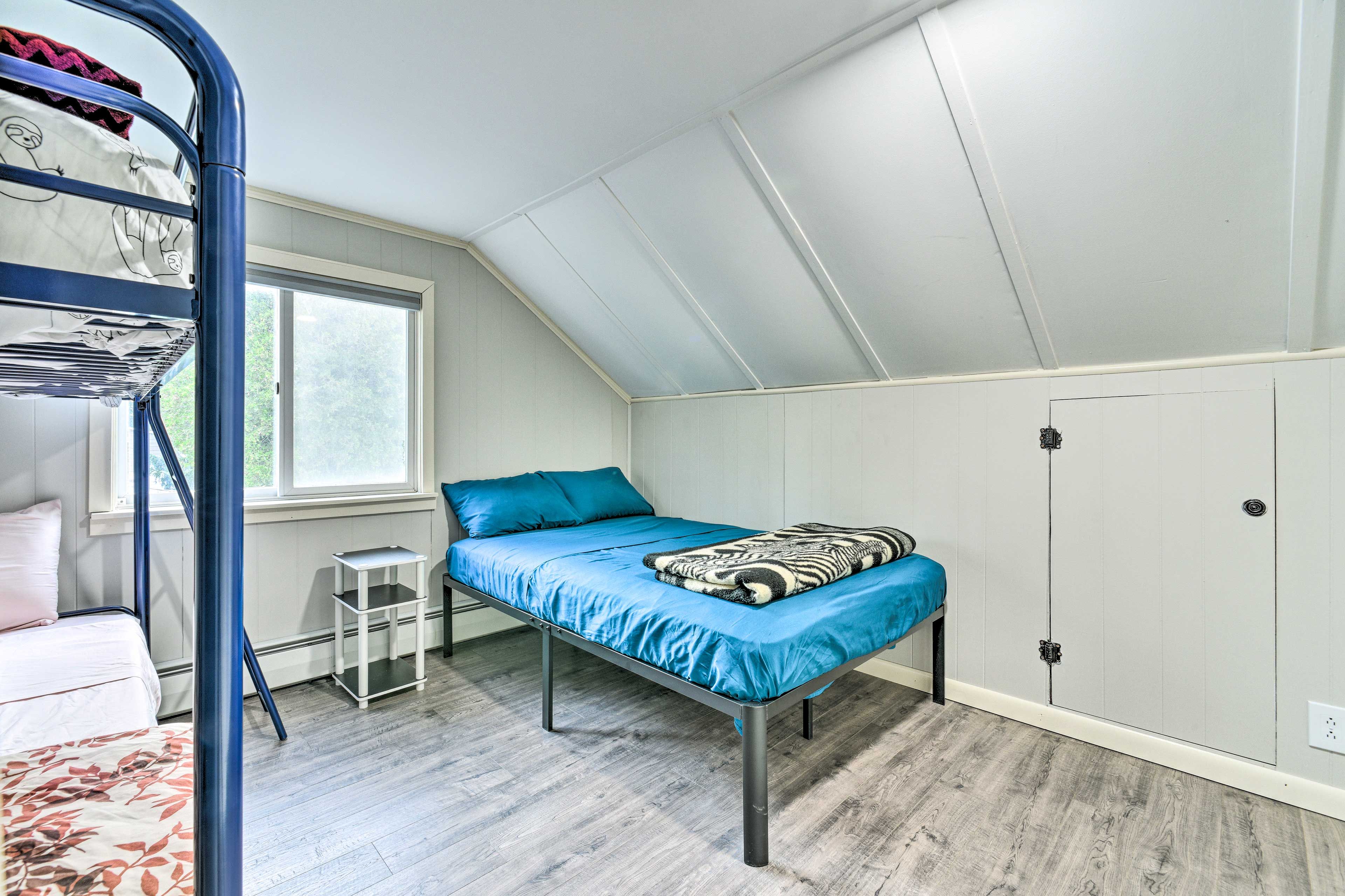 Bedroom 4 | Full Bed, Twin Bunk Bed | 2nd Floor