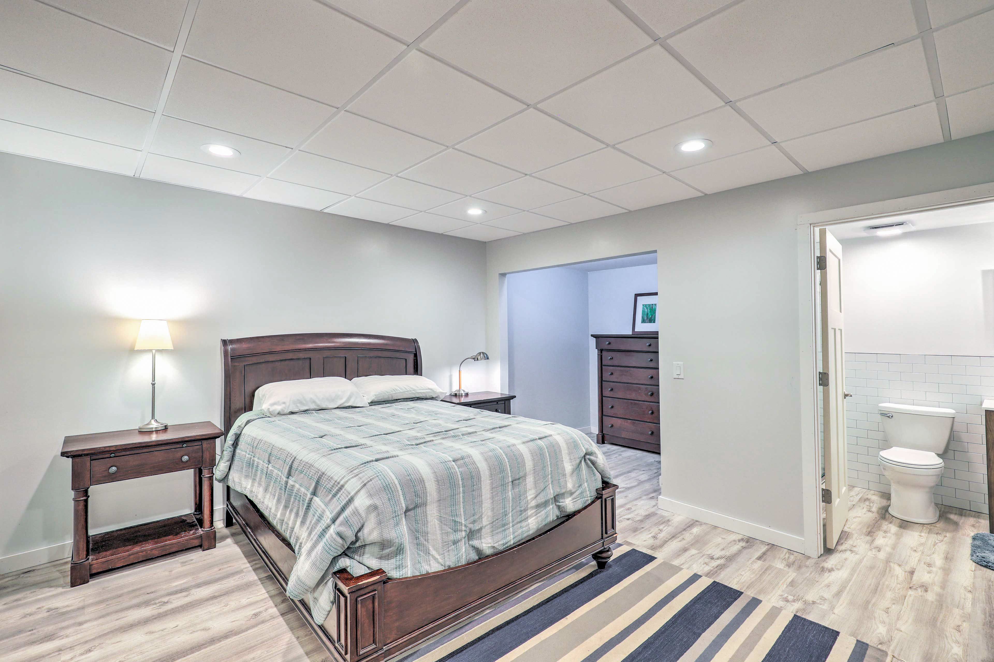 Bedroom 5 | Queen Bed | Lower Level
