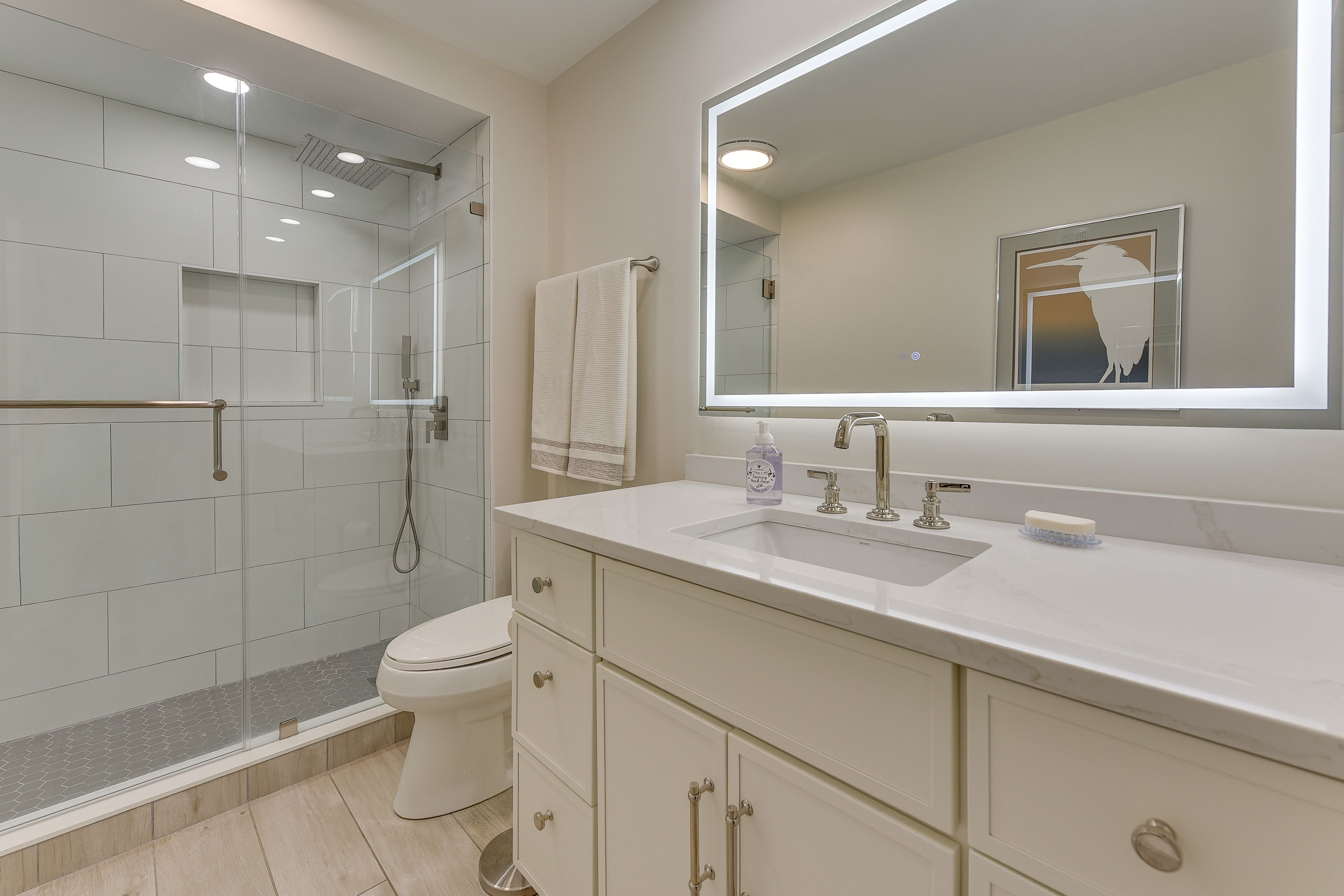 Full Bathroom