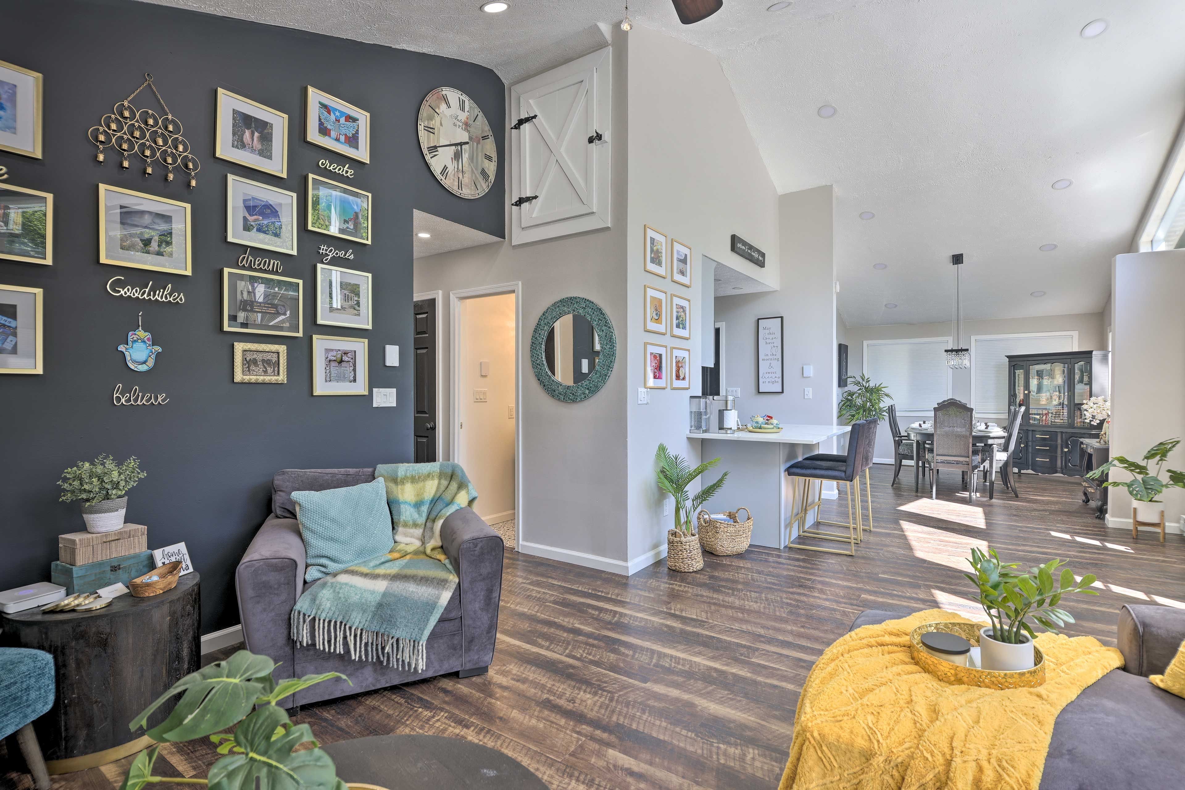 Living Room | Full Sleeper Sofa | Towels & Linens | Books