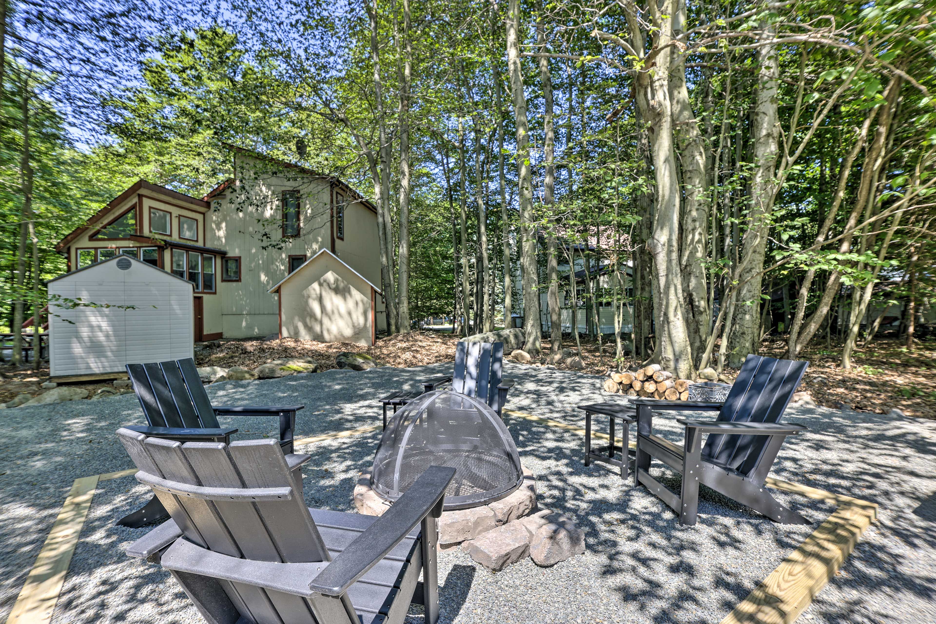 Fire Pit (Wood Not Provided)