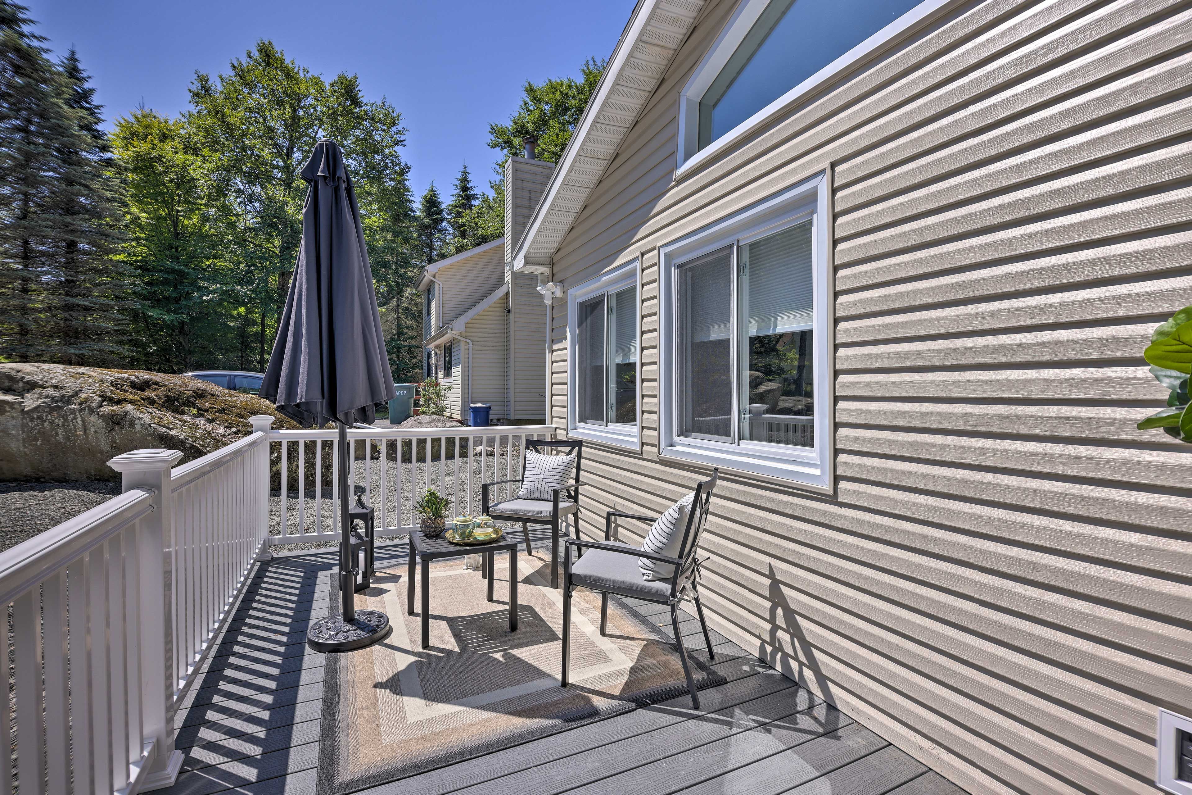 Front Deck | Dining Set