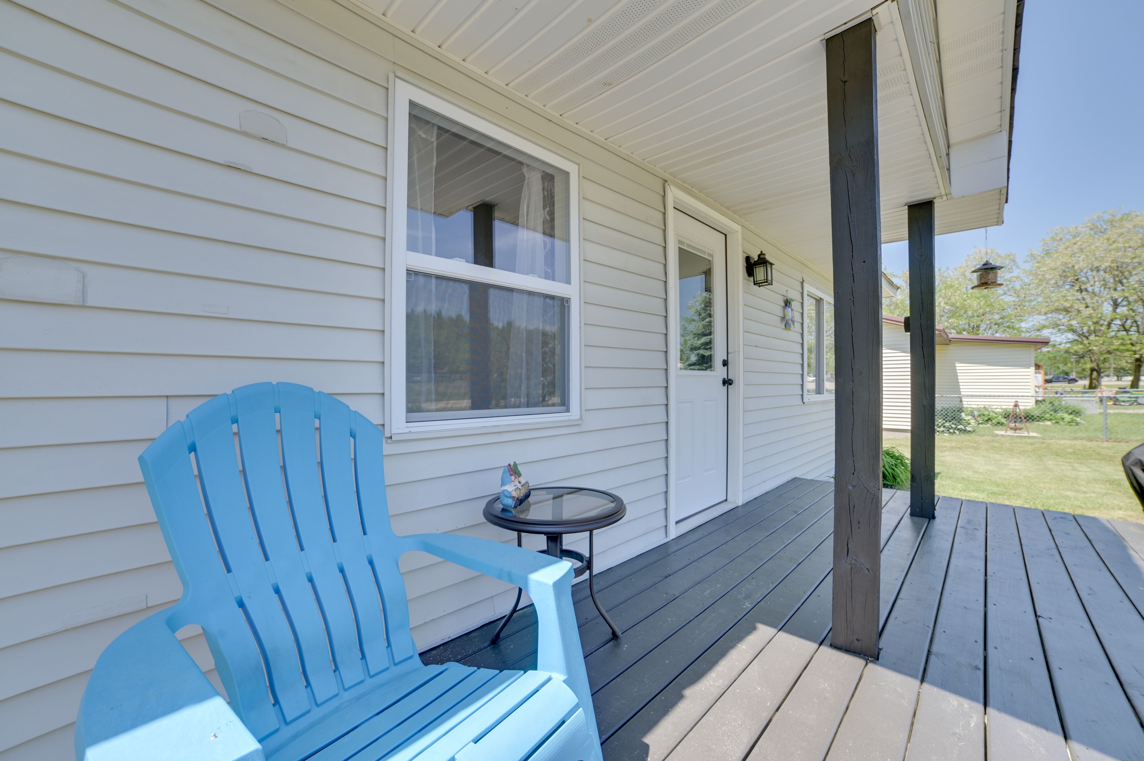 Property Exterior | Driveway (4 Vehicles) | RV/Trailer Parking Allowed On-Site