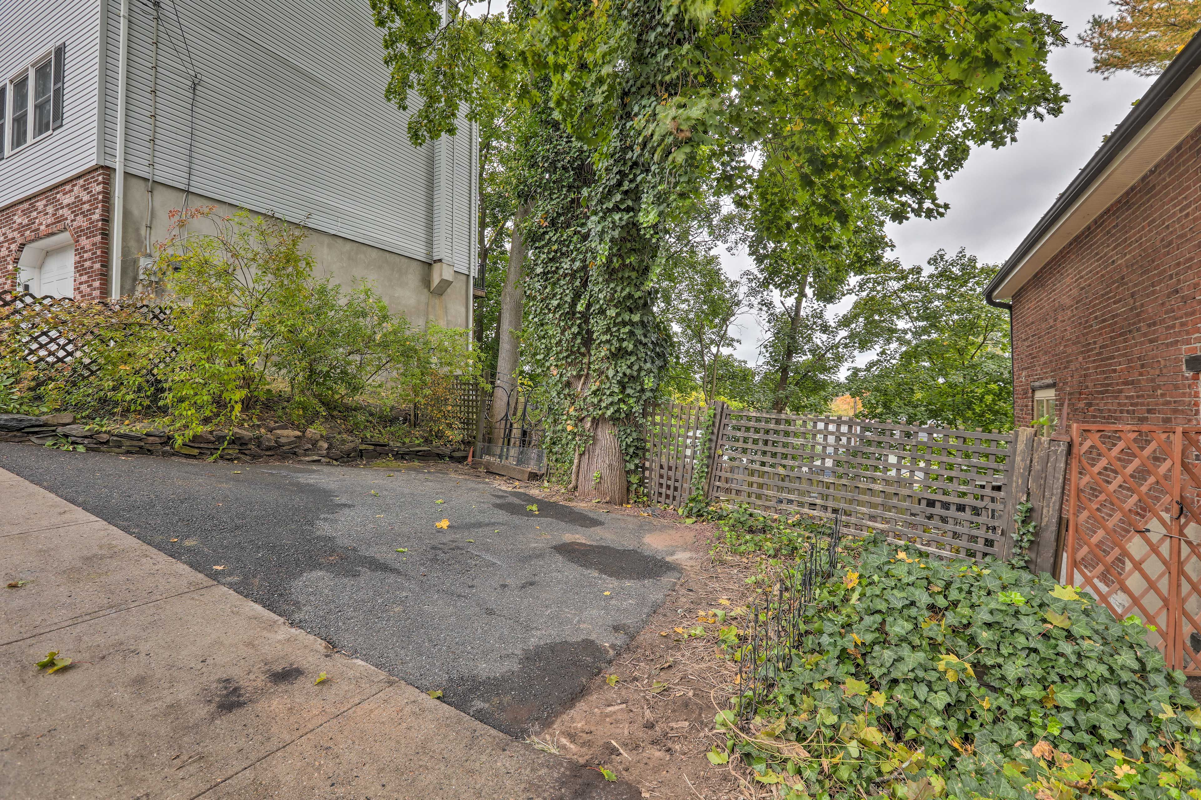 Parking | Driveway (1 Vehicle) | Free Street Parking (First-Come, First-Served)