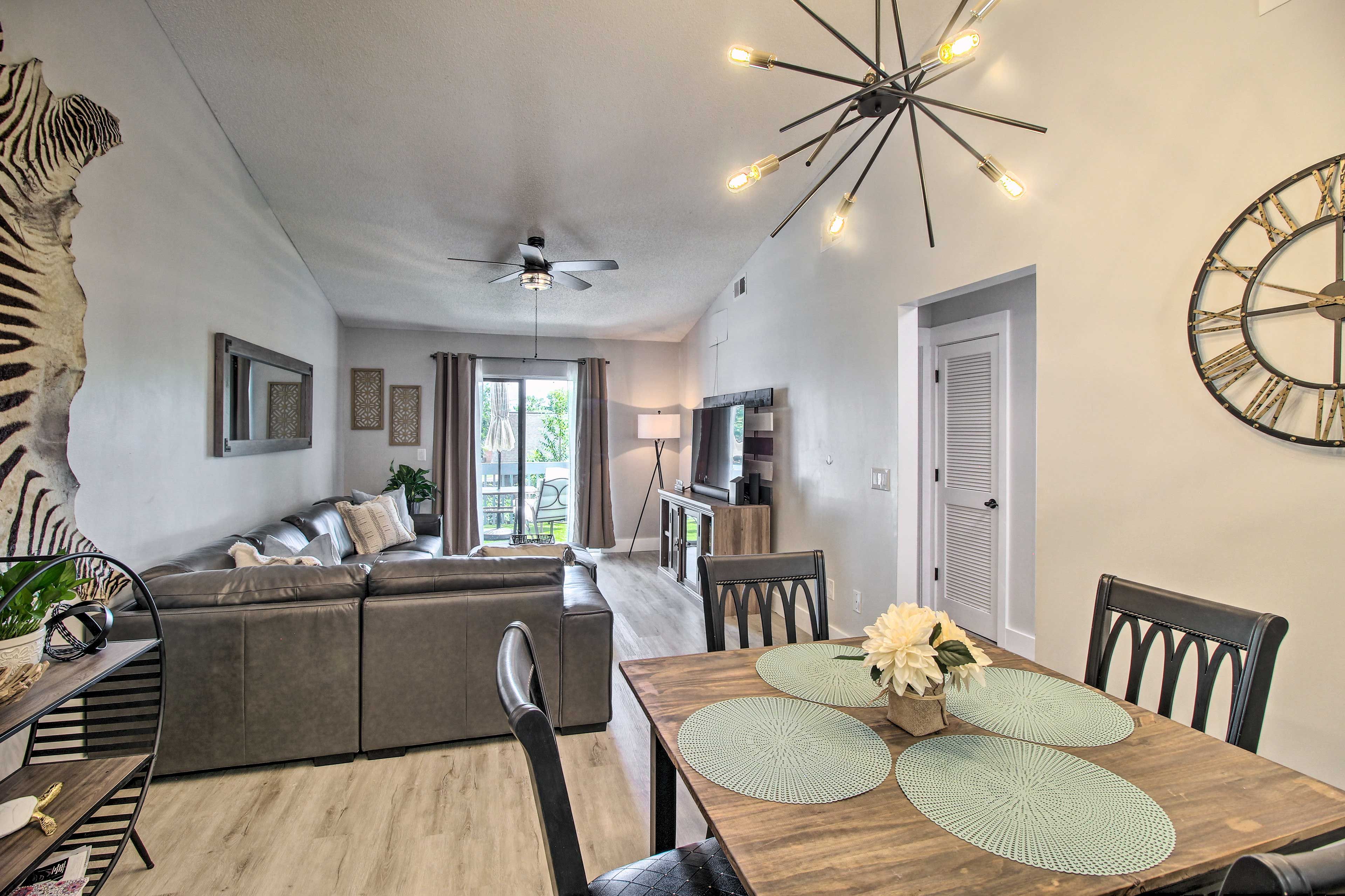 Dining Area | Dishware/Flatware