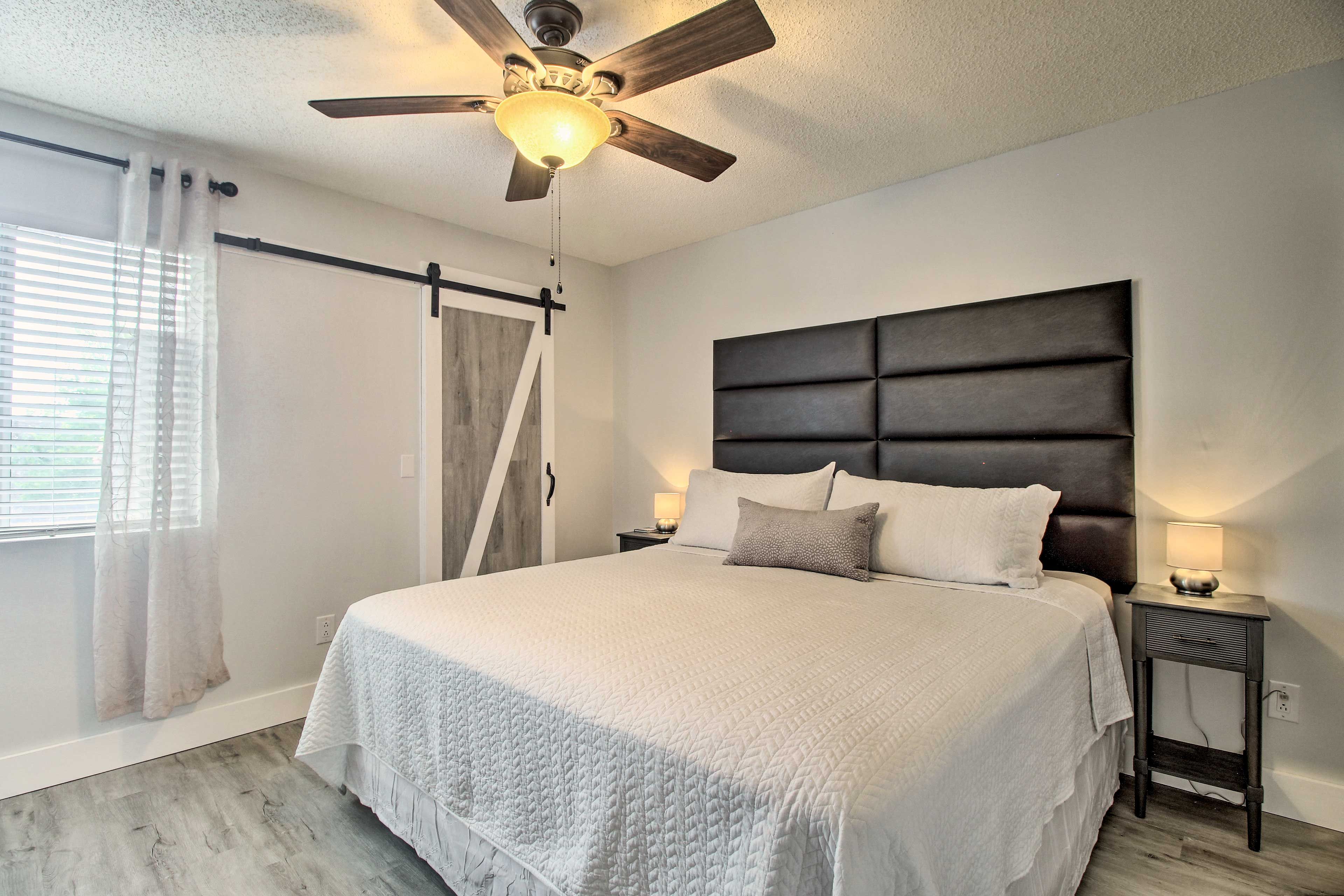 Bedroom 1 | King Bed | En-Suite Bathroom | Pack 'n Play Available