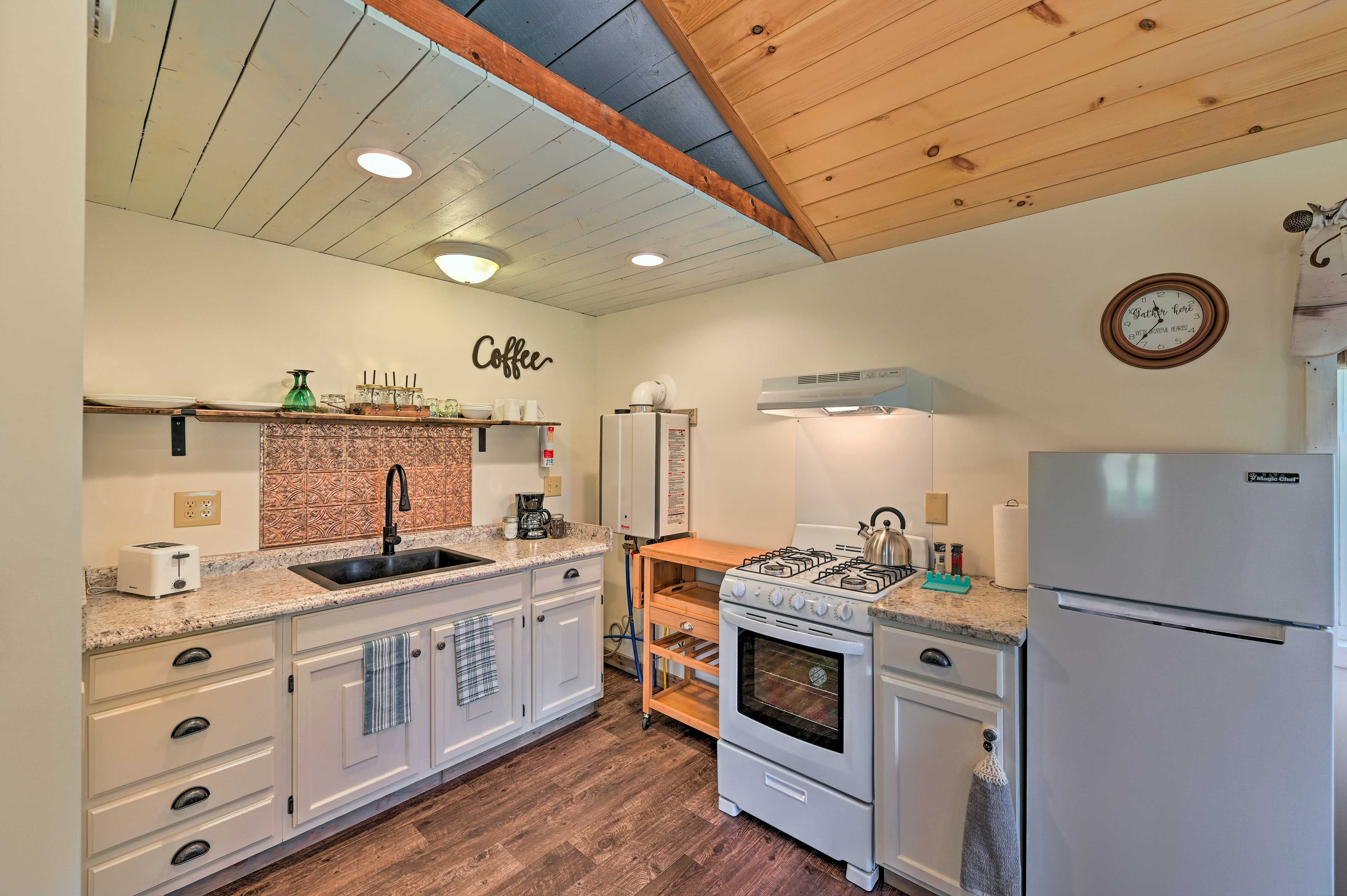 Kitchen | Coffee Maker | Blender | Toaster