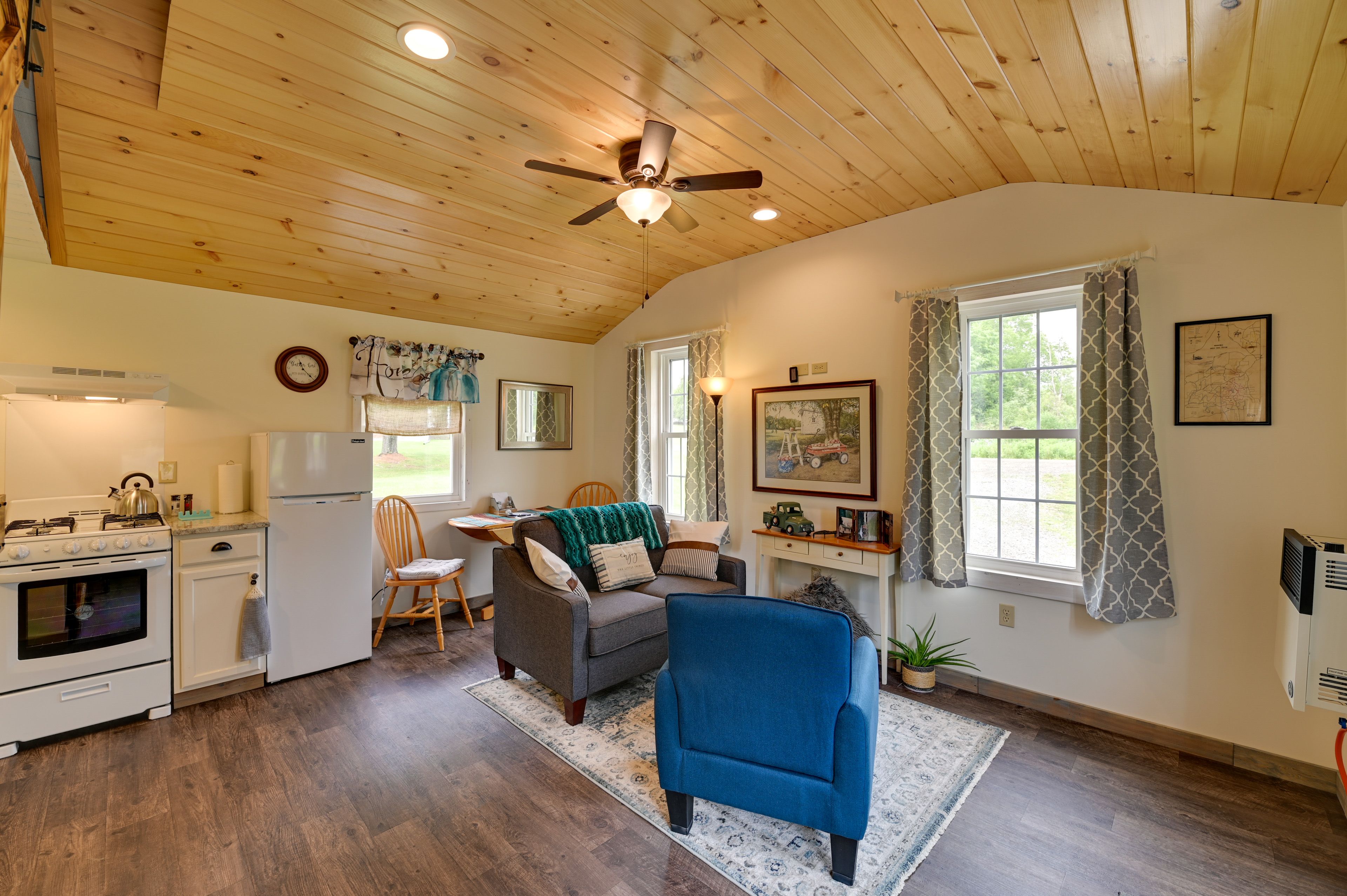 West Edmeston Vacation Rental | 1BR | 1BA | 384 Sq Ft | Steps Required for Entry