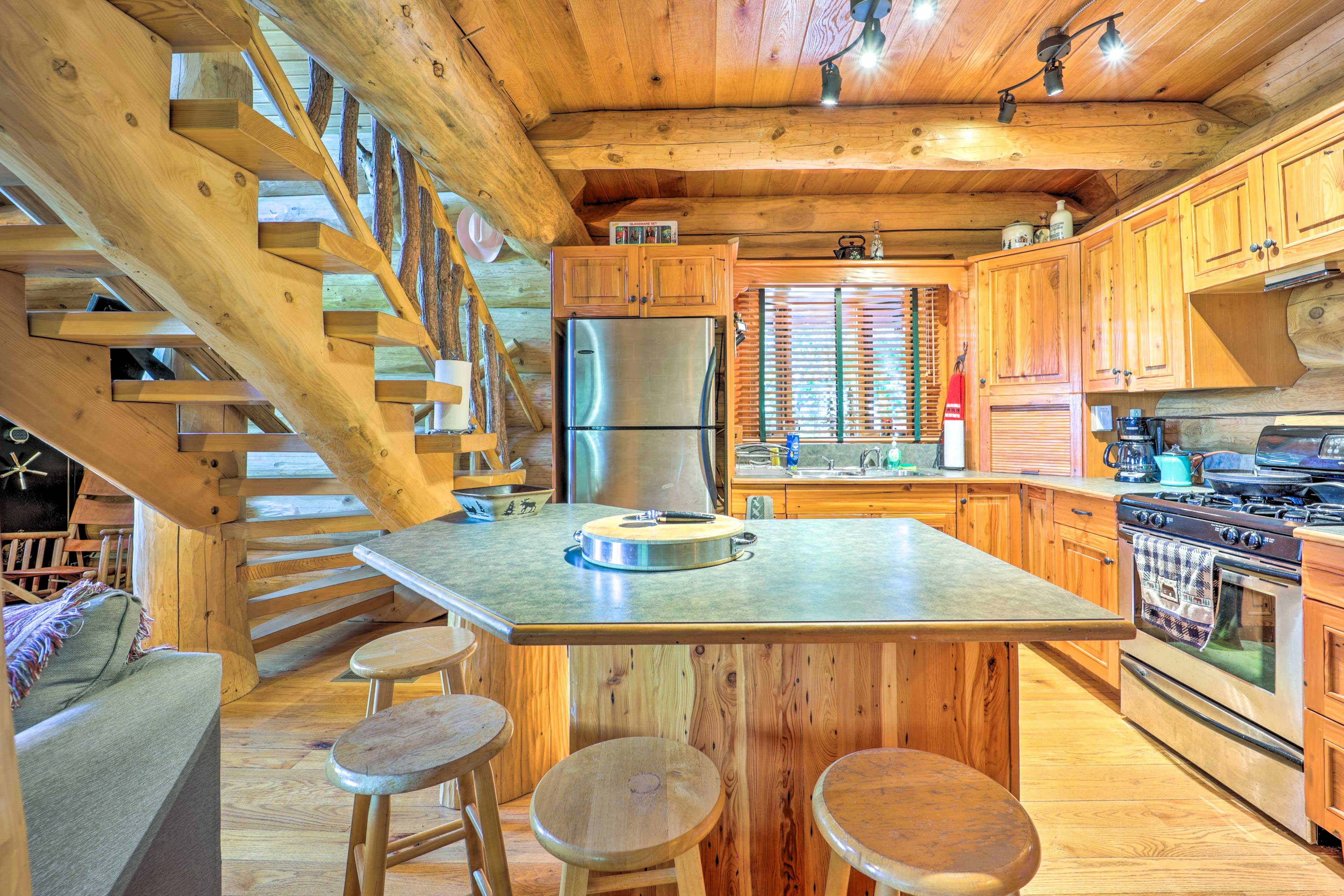 Dining Area | 1st Floor | Breakfast Bar w/ Stools | Dishware/Flatware