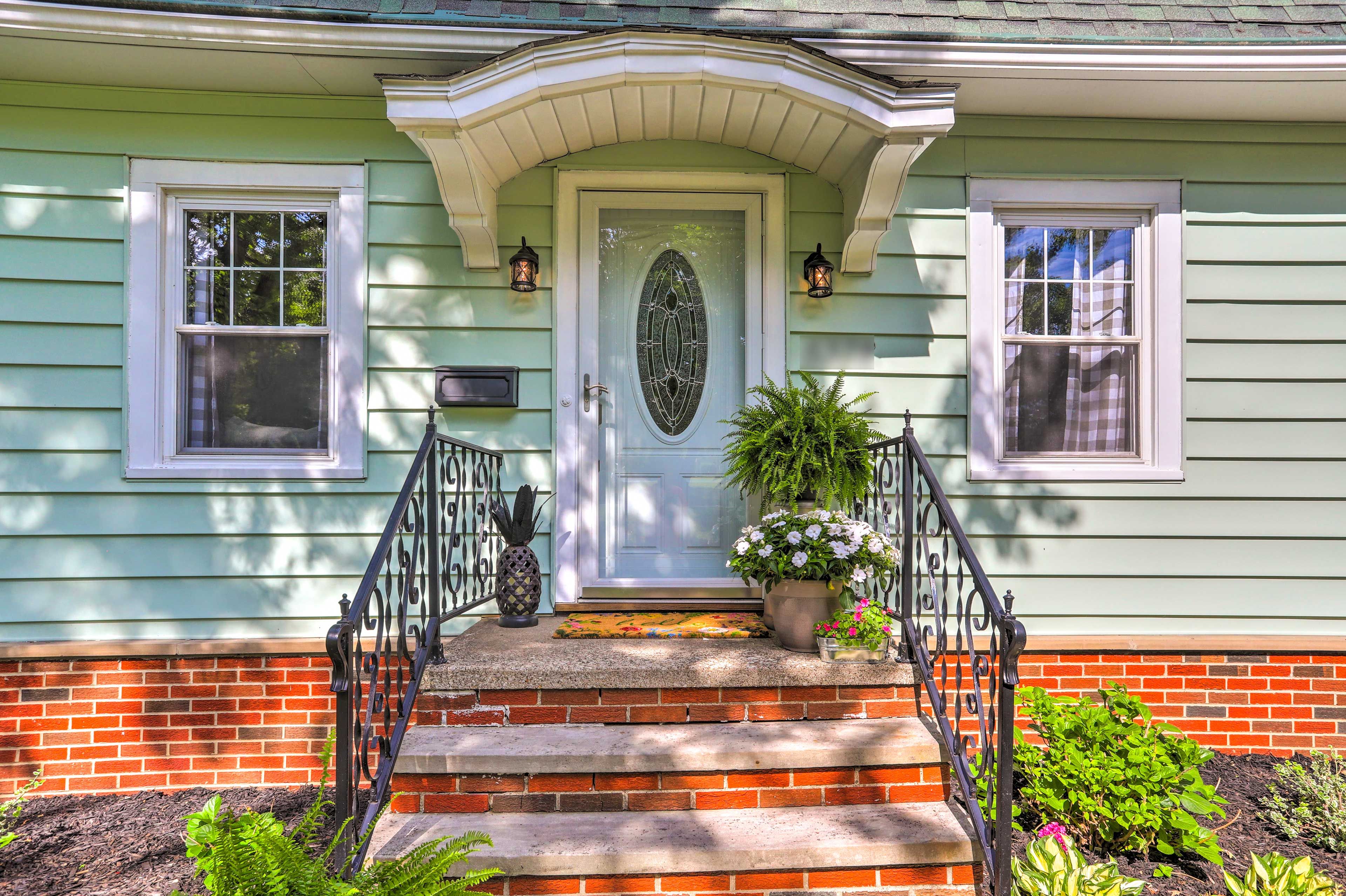 Home Entrance | Steps to Enter