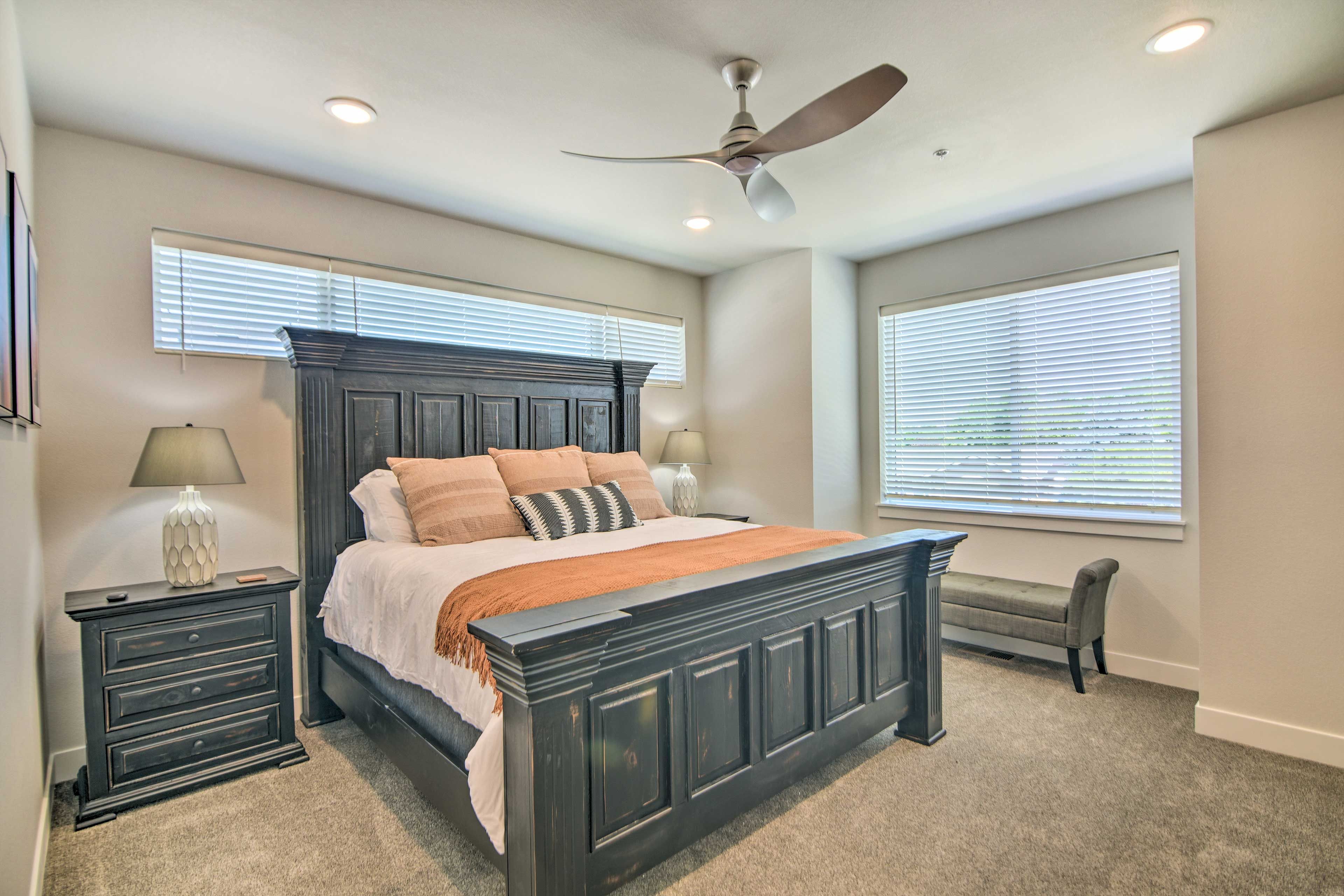 Bedroom 1 | King Bed | Linens Provided | Smart TV