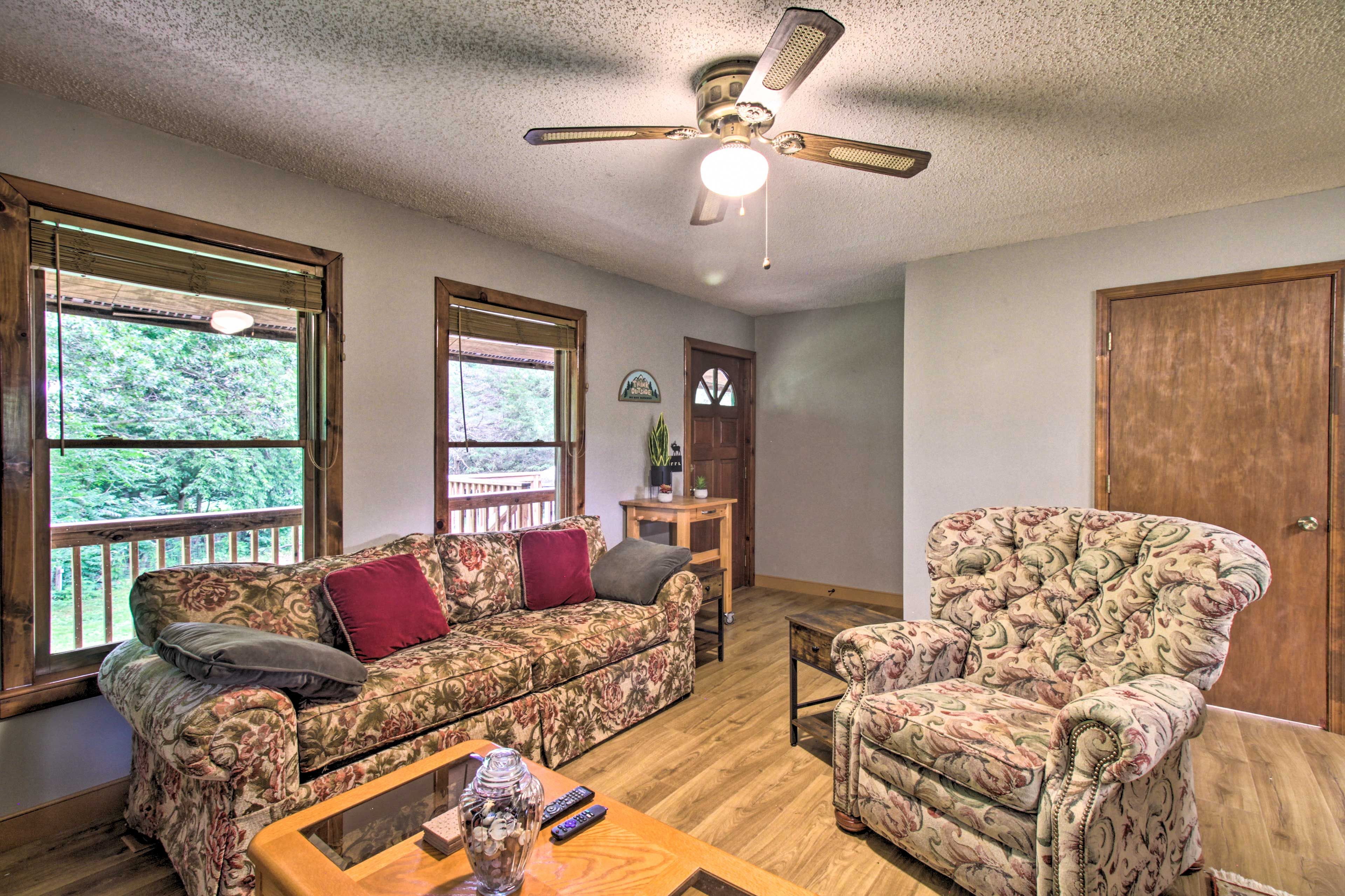 Living Room | Keyless Entry