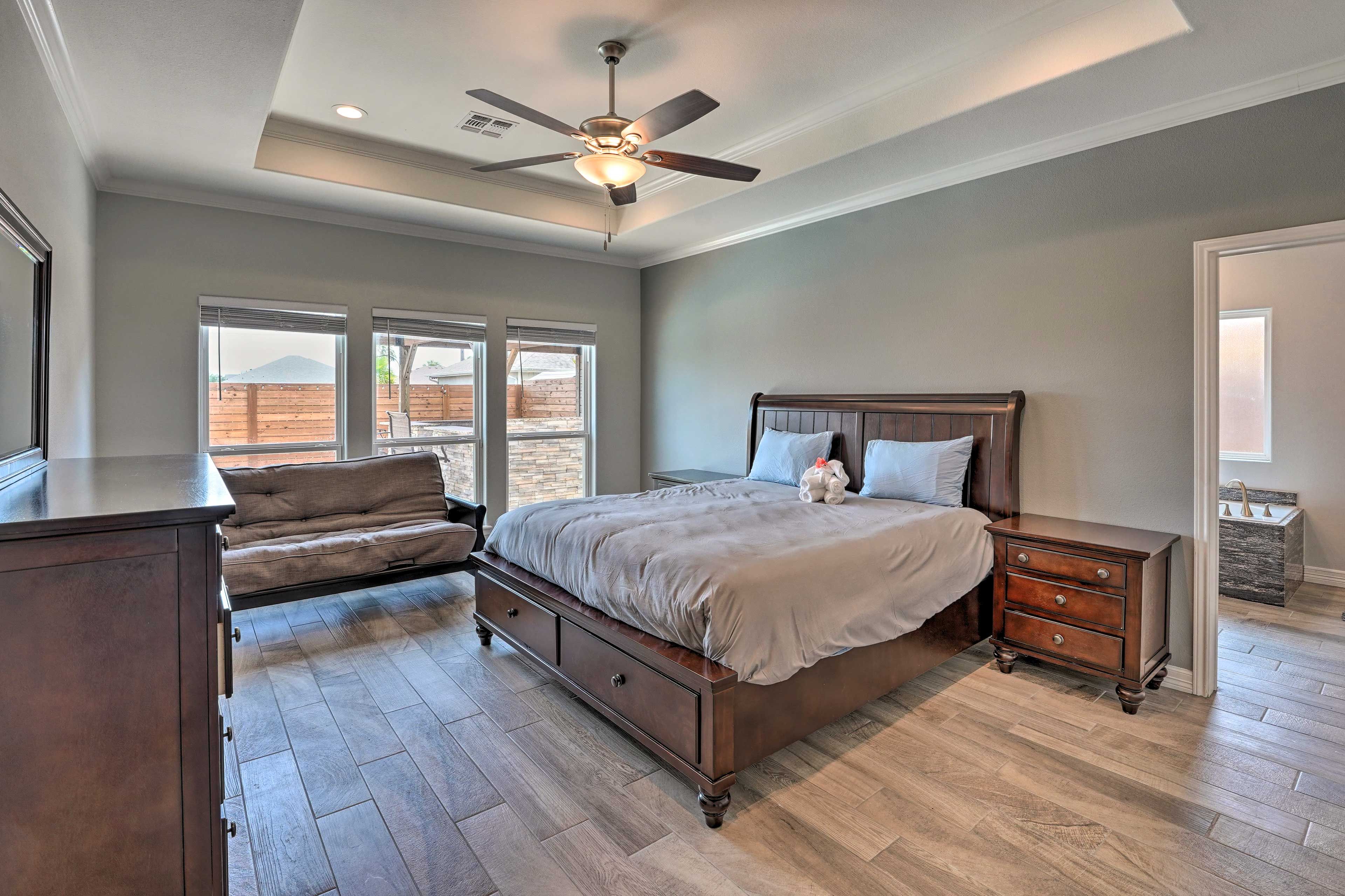 Bedroom 1 | California King Bed | En-Suite Bathroom