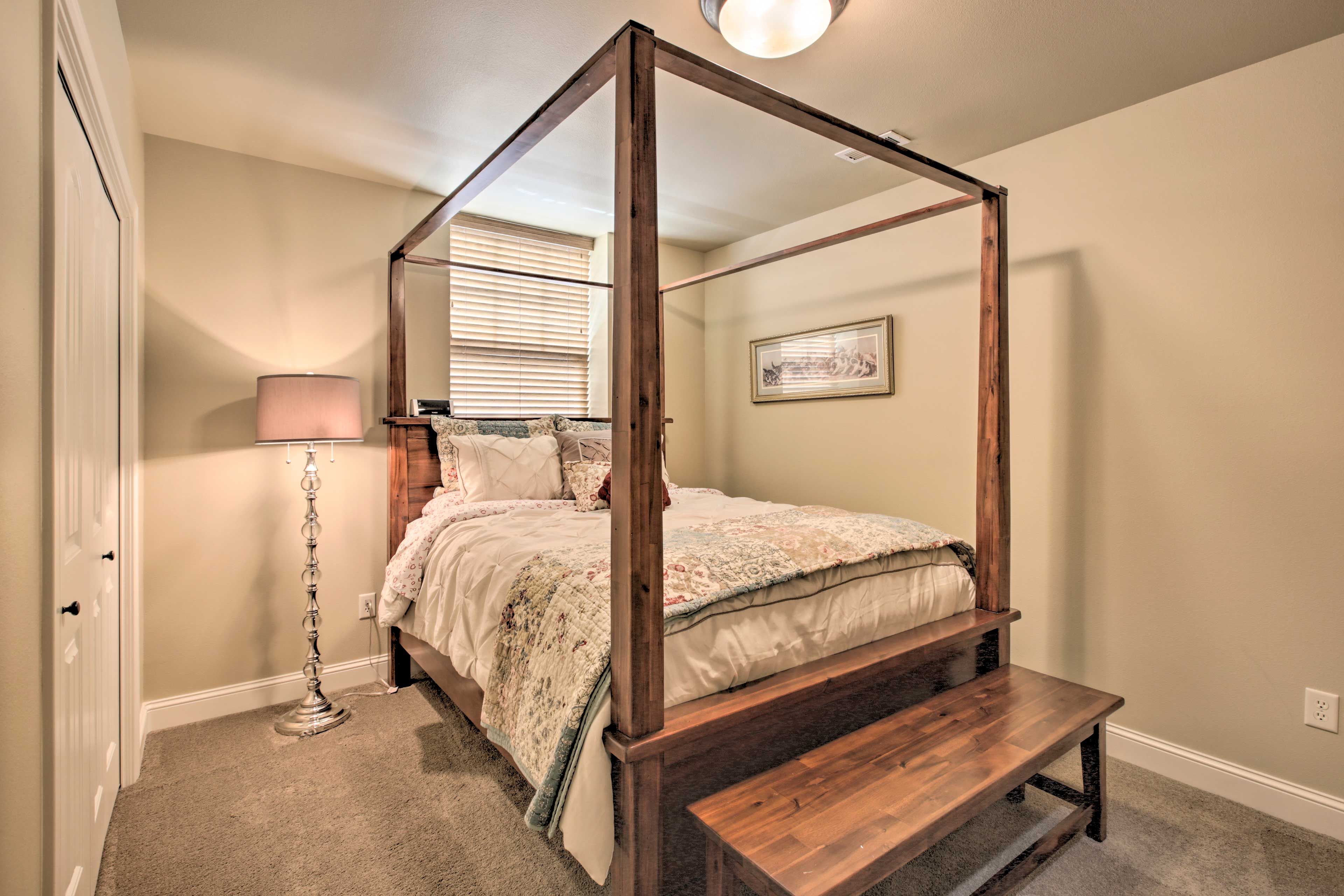 Bedroom 5 | Queen Bed | Lower Level