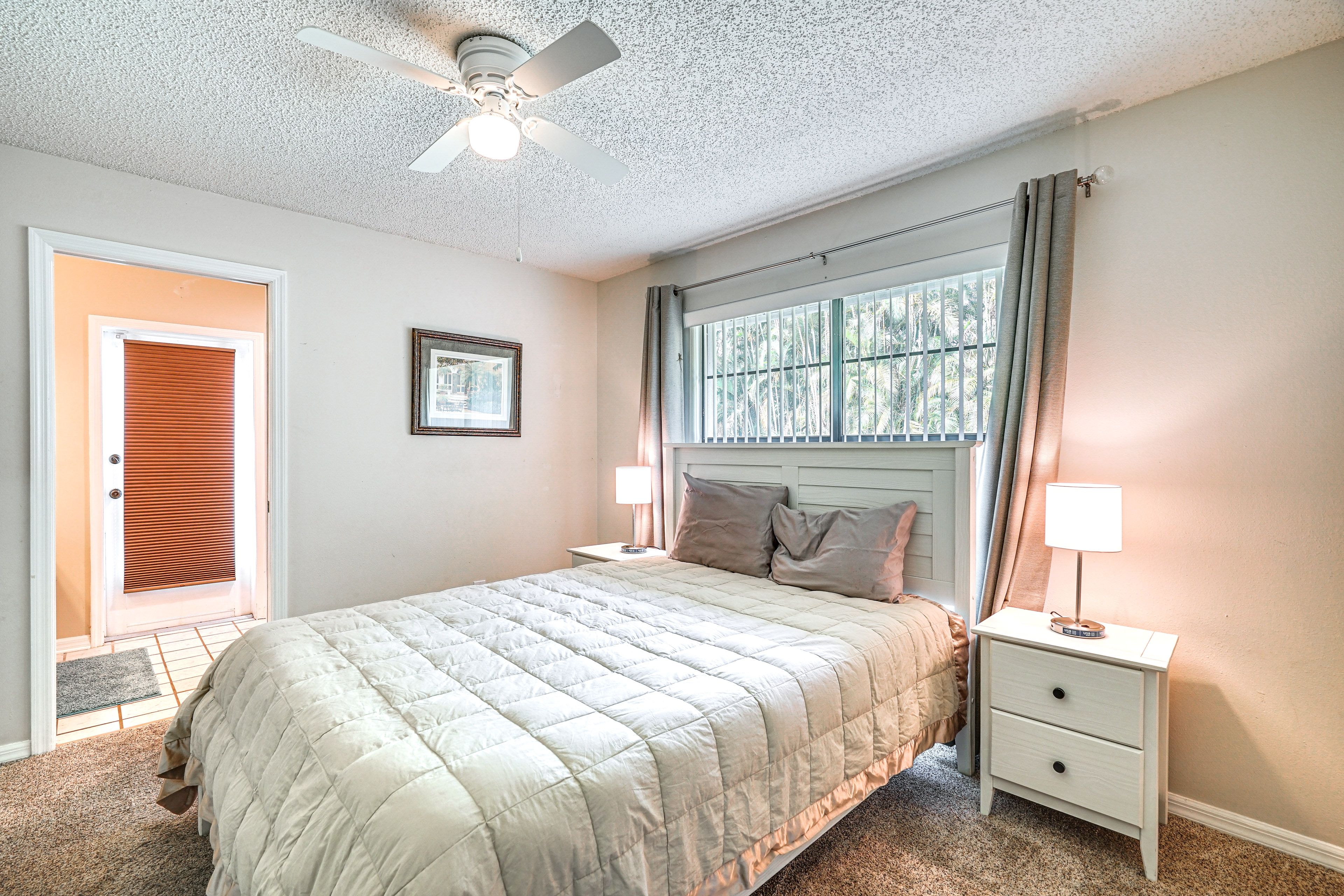 Bedroom 2 | Queen Bed | En-Suite Bathroom