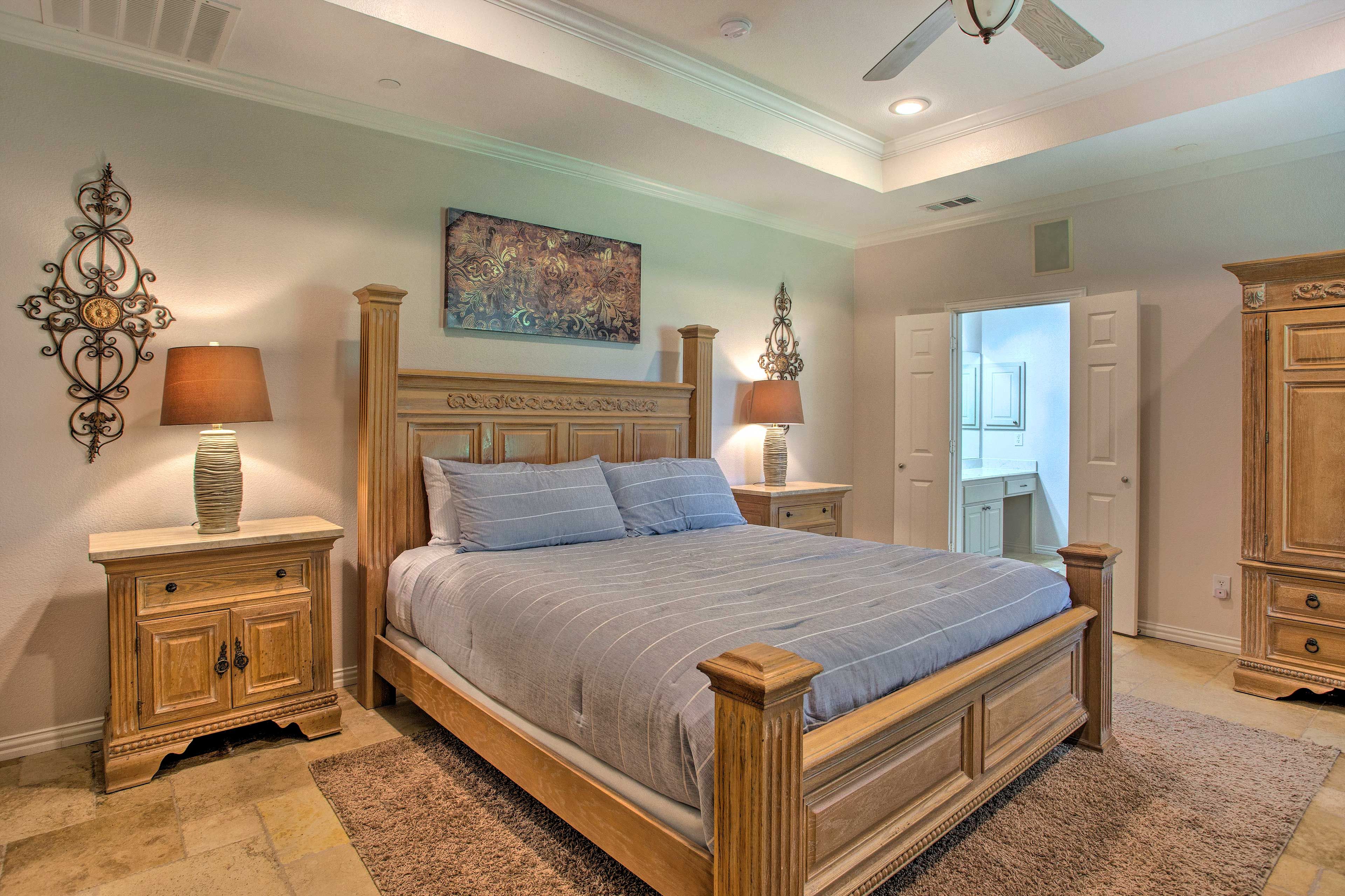 Bedroom 1 | King Bed | Linens Provided | Fireplace | Smart TV