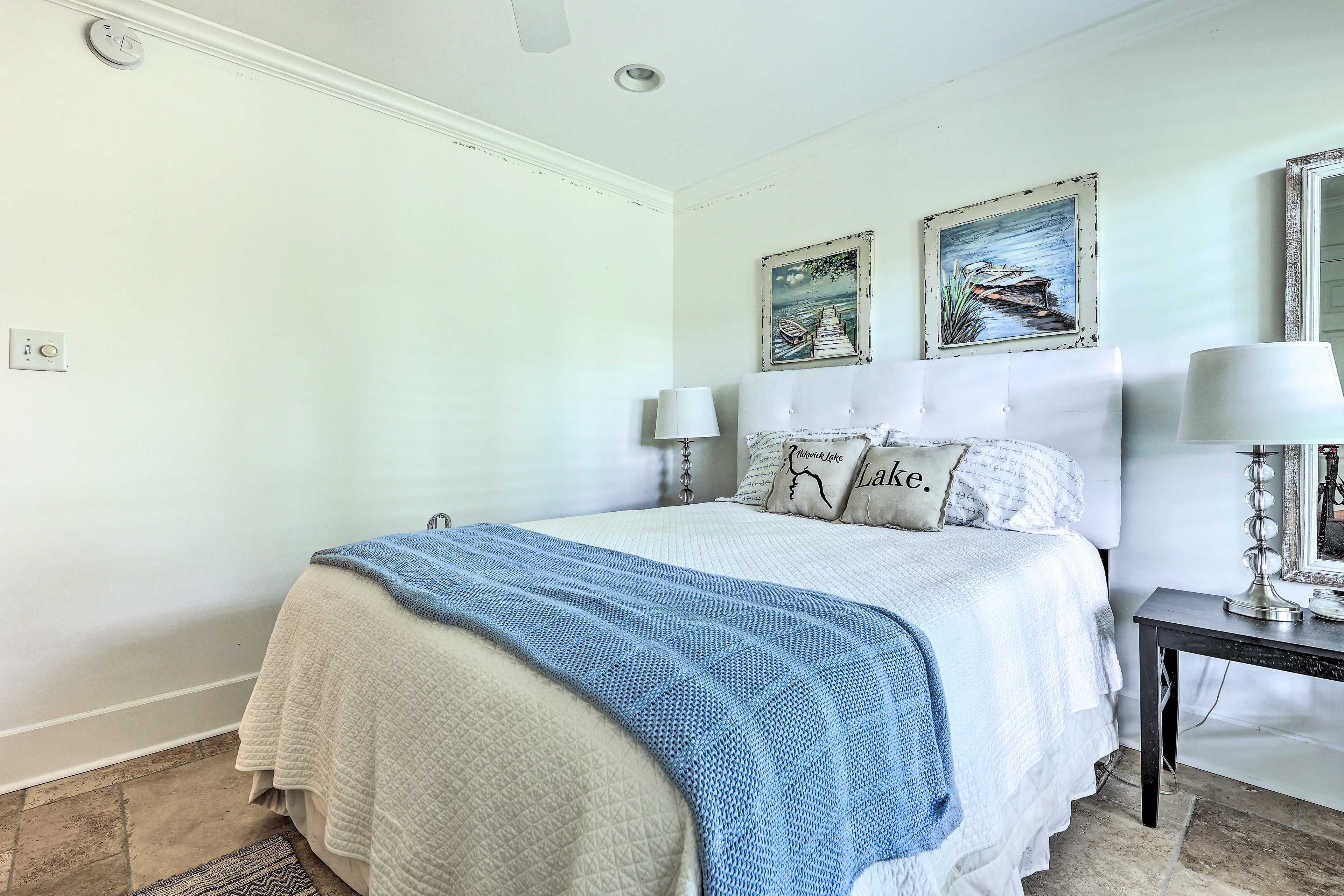 Bedroom 3 | Queen Bed | Lower Level