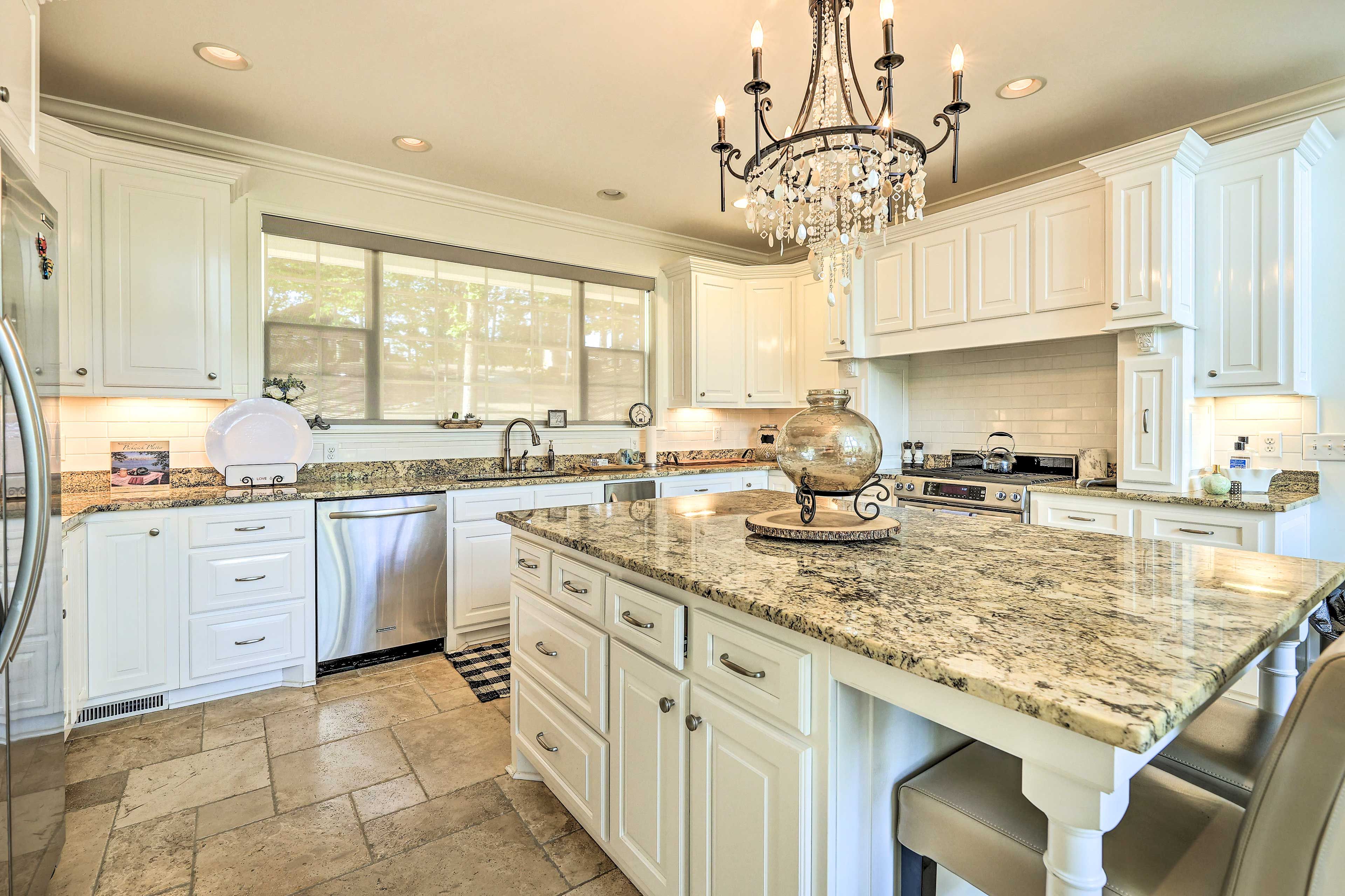 Kitchen | Coffee Maker | Crockpot | Blender