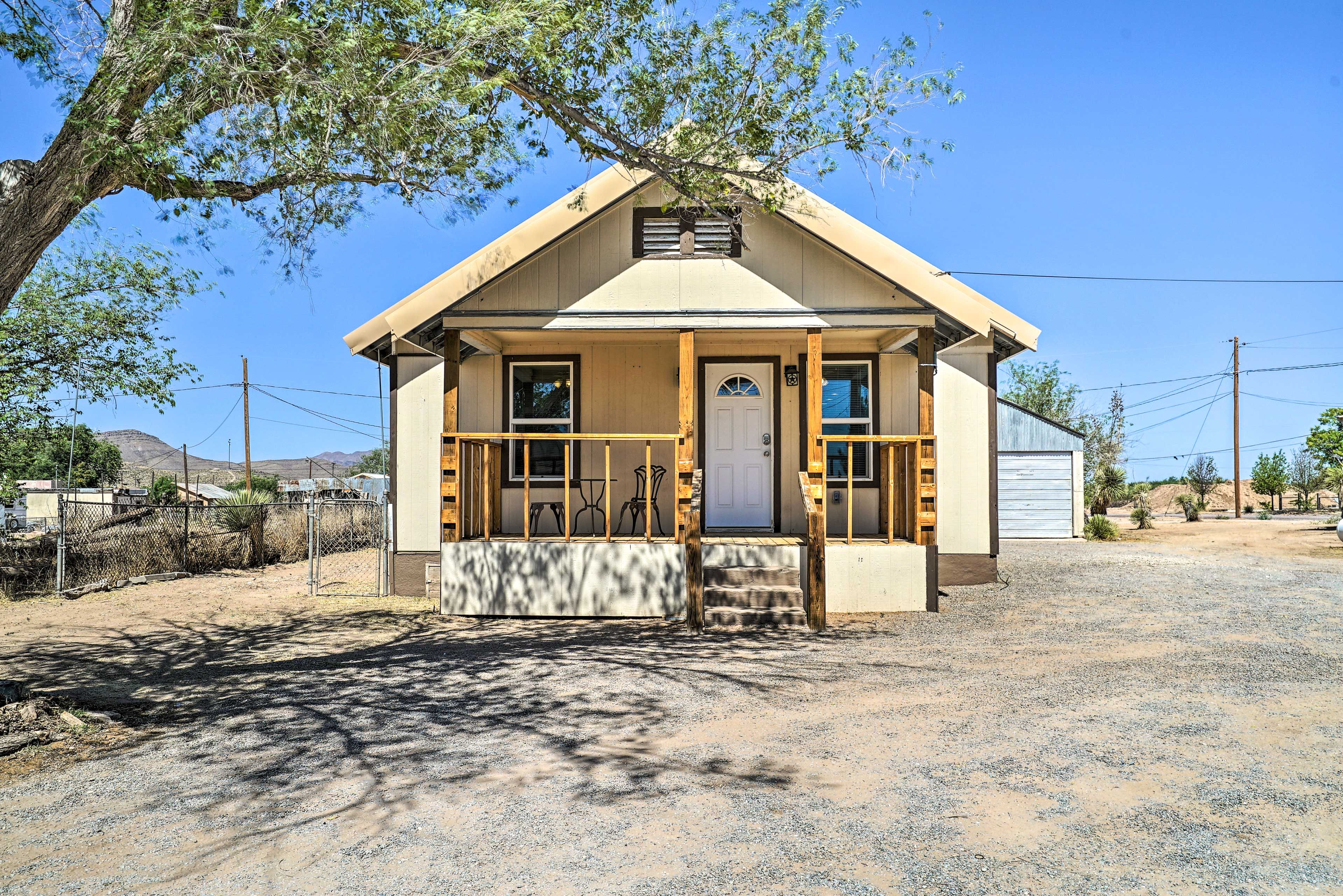 House Exterior | Driveway Parking (4 Vehicles) | RV/Trailer Parking