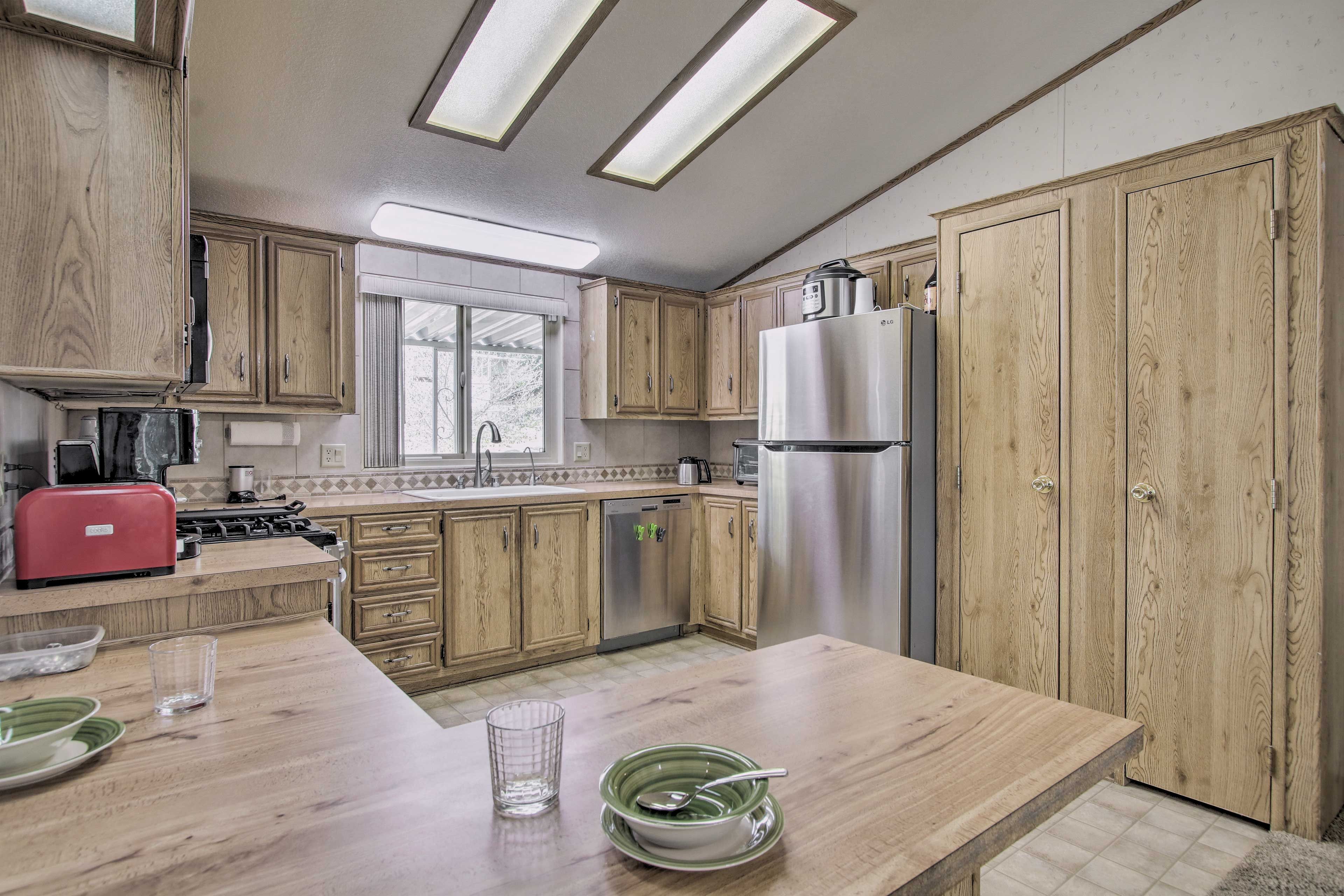 Kitchen | Drip Coffee Maker | Magic Bullet Blender | Crockpot | Spices
