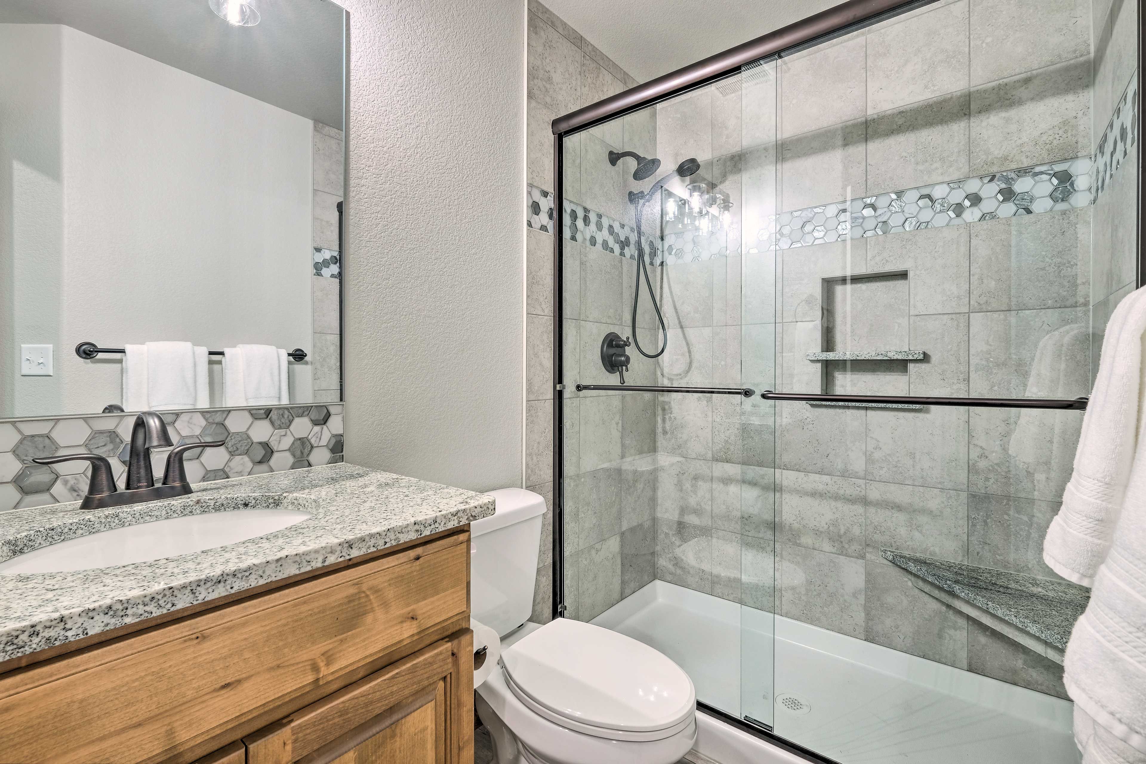 Full Bathroom | 2nd Floor