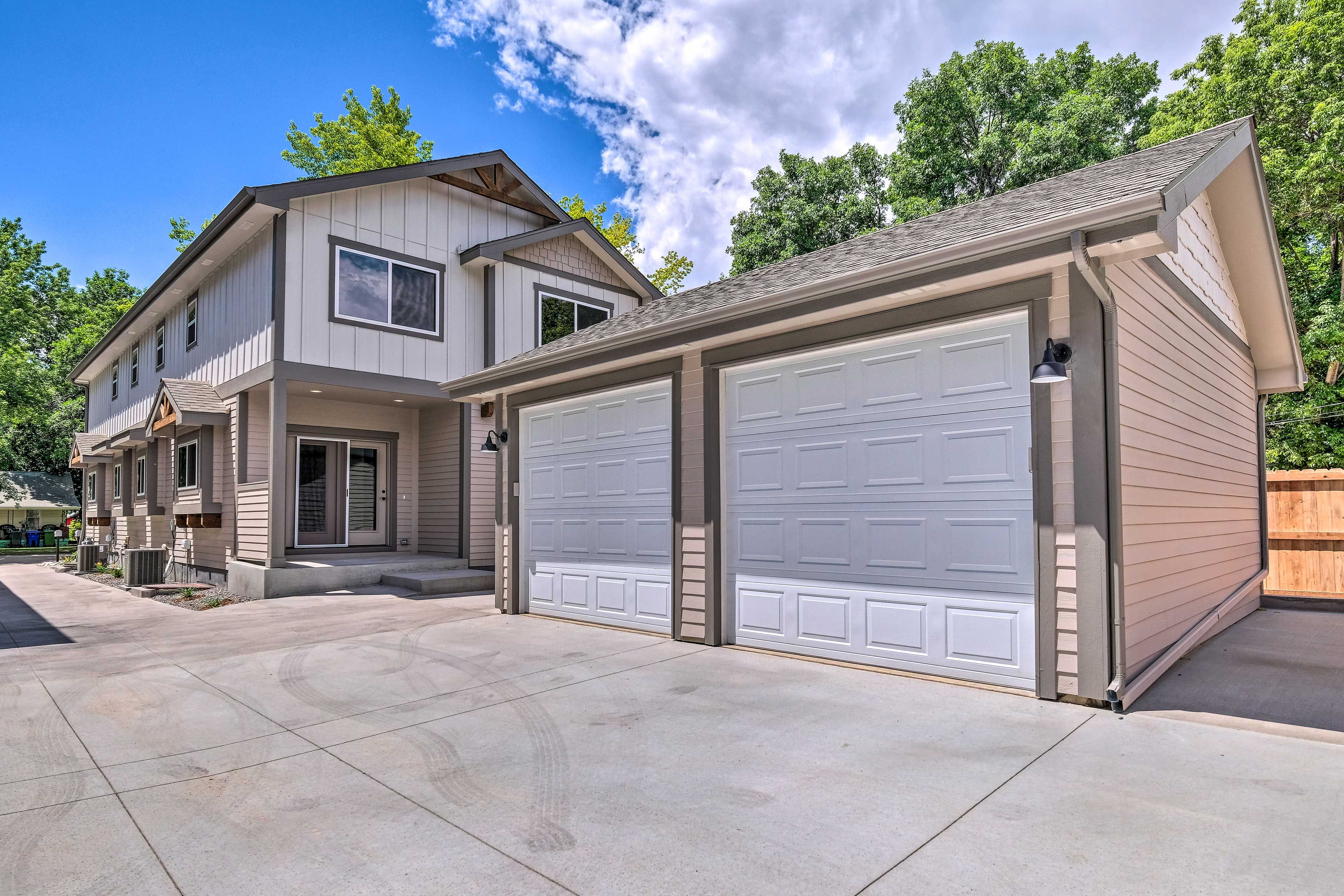 Parking | Garage (1 Vehicle) | Designated Condo Lot (1 Vehicle) | Street Parking