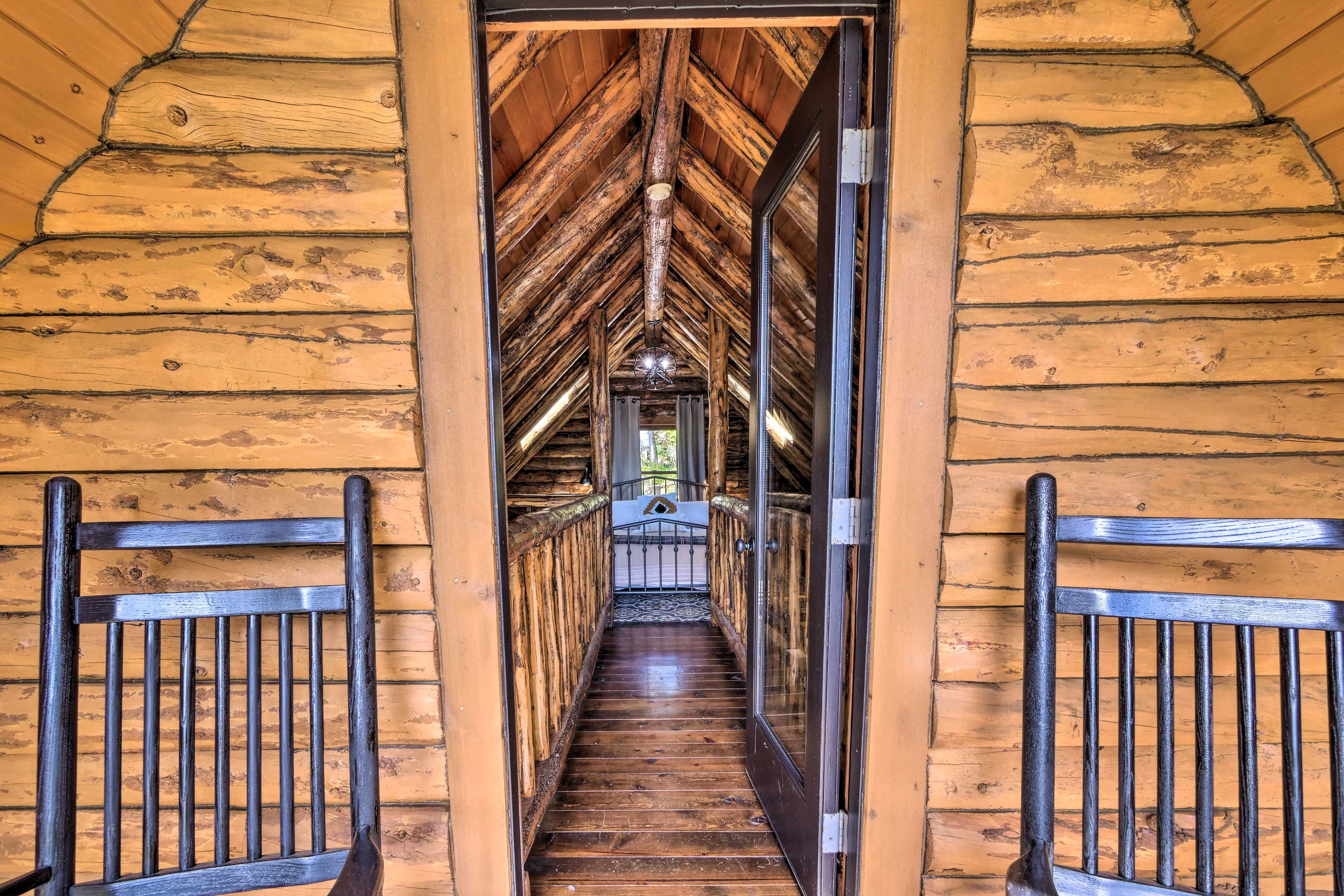Loft | Furnished Balcony