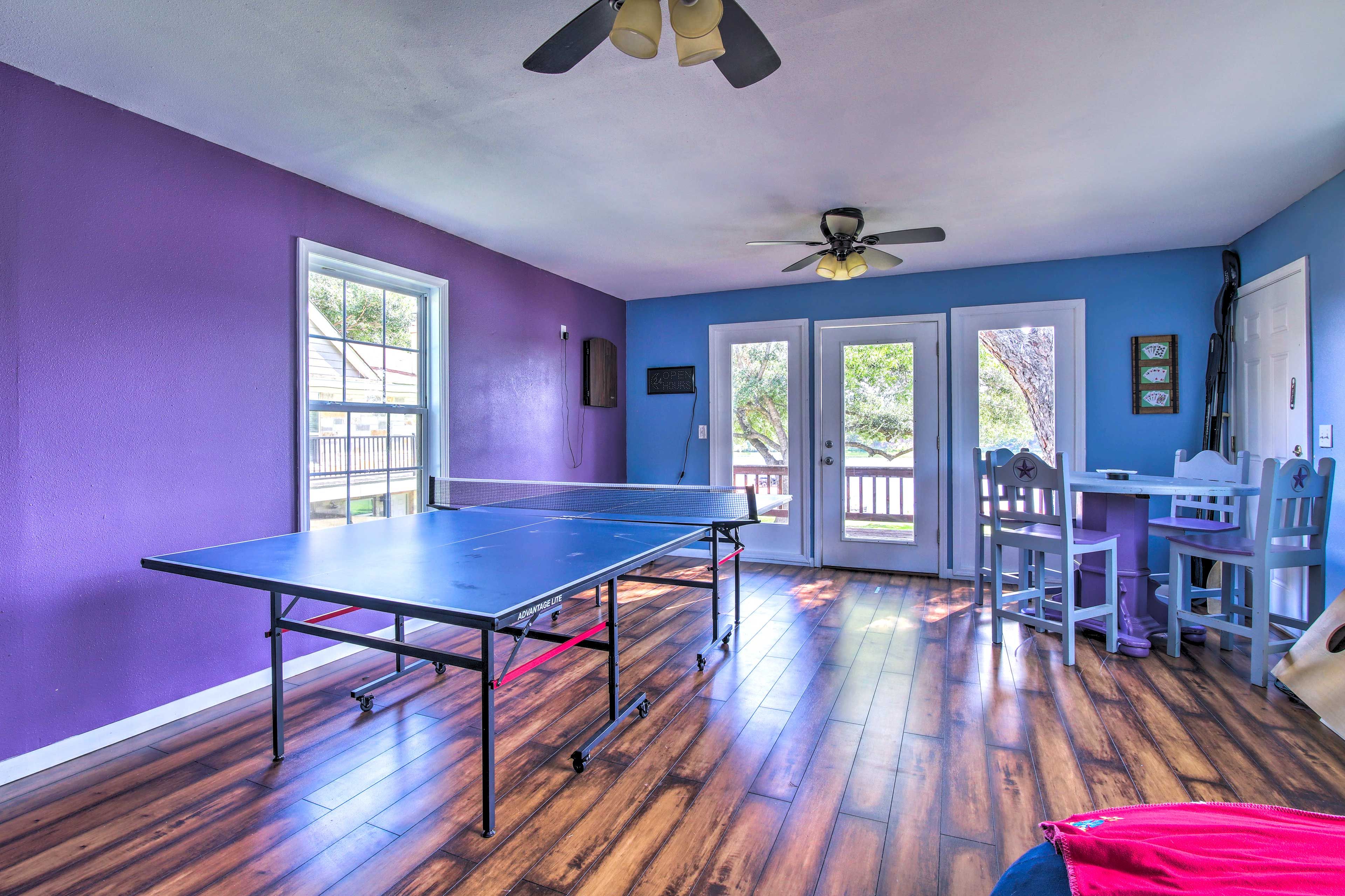 Game Room | Board Games | Books | Dart Board | PlayStation