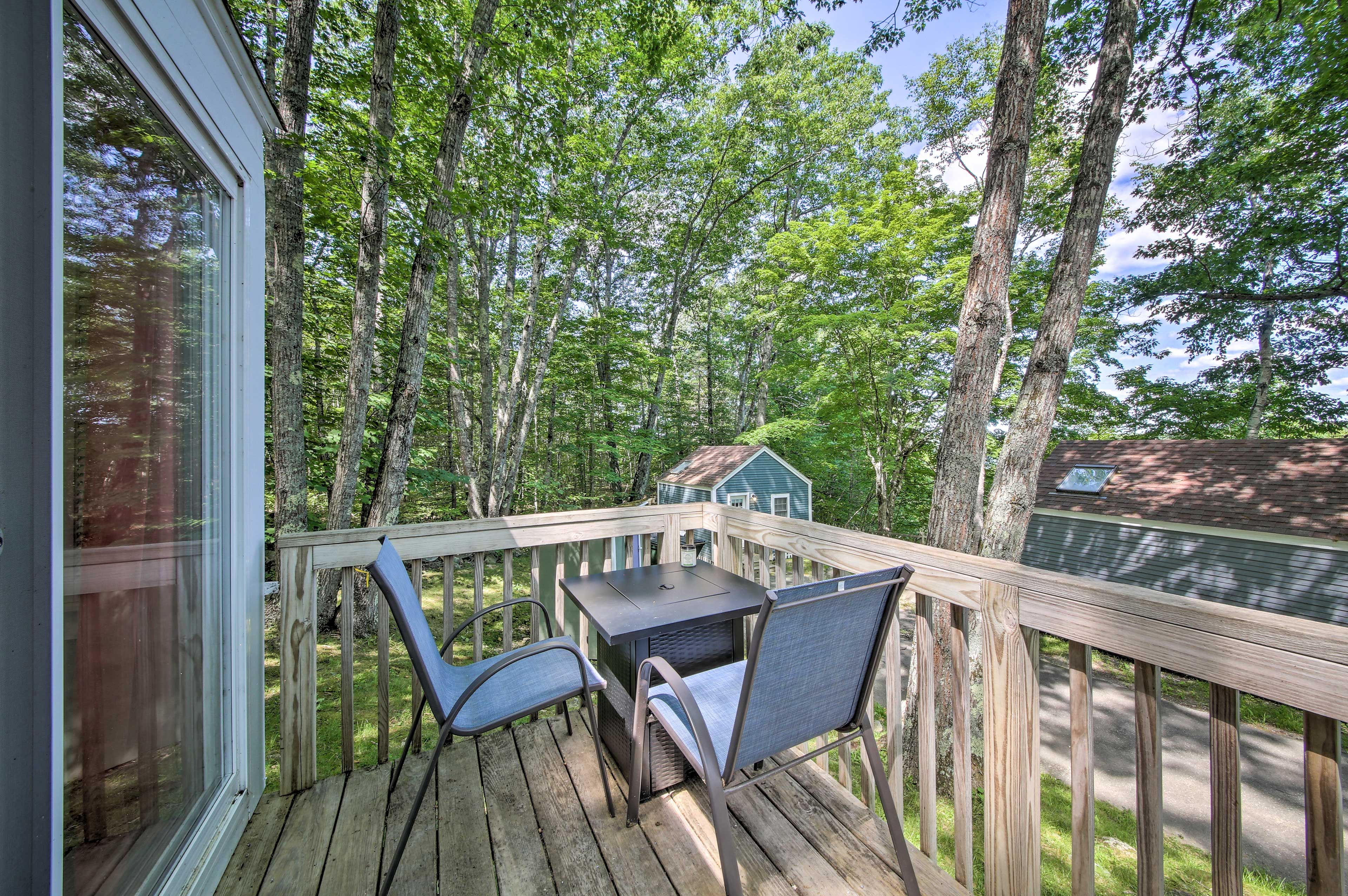 Deck | Gas Grill | Gas Fire Table