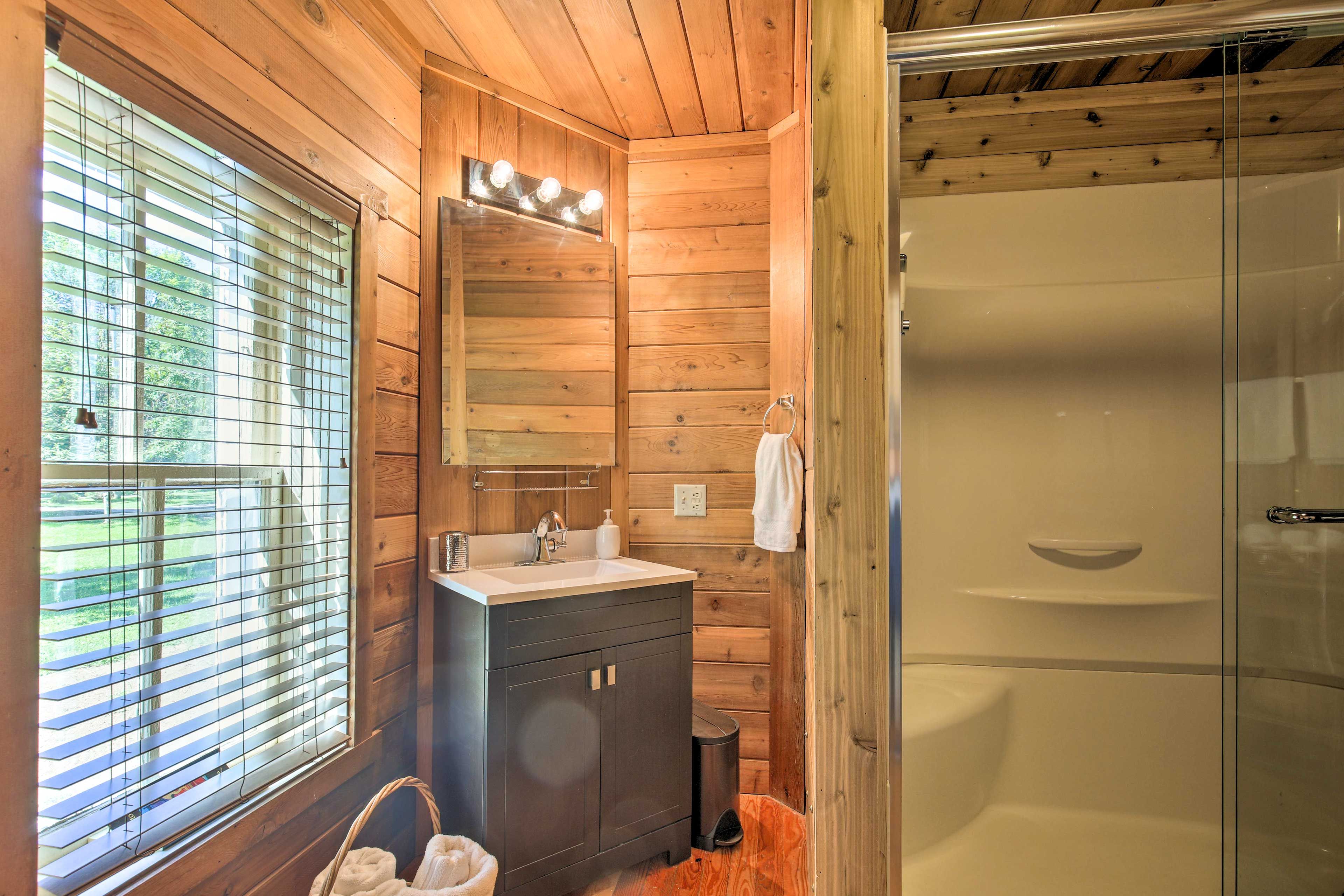 Full Bathroom