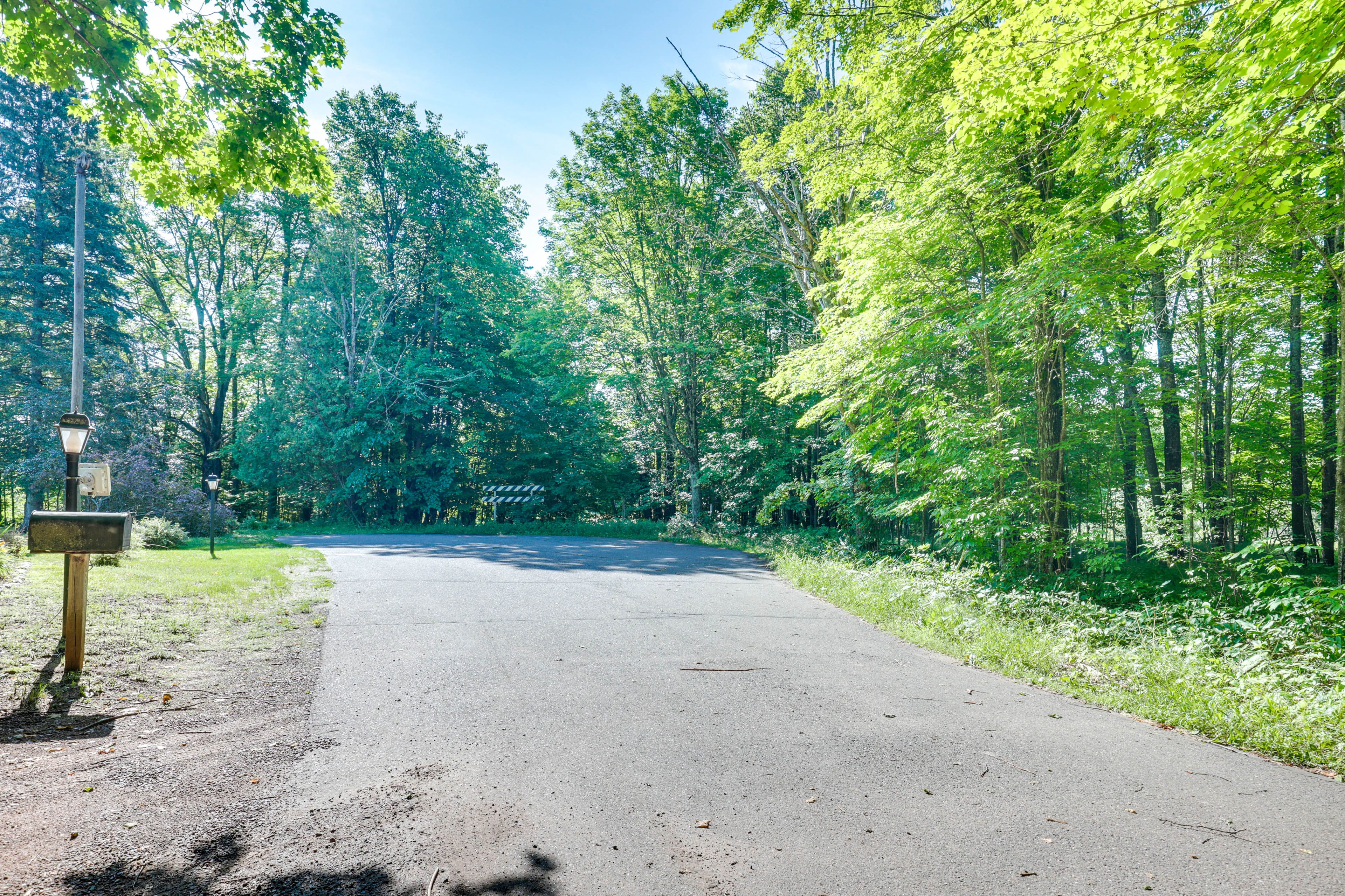 Driveway | Parking for 3 Vehicles
