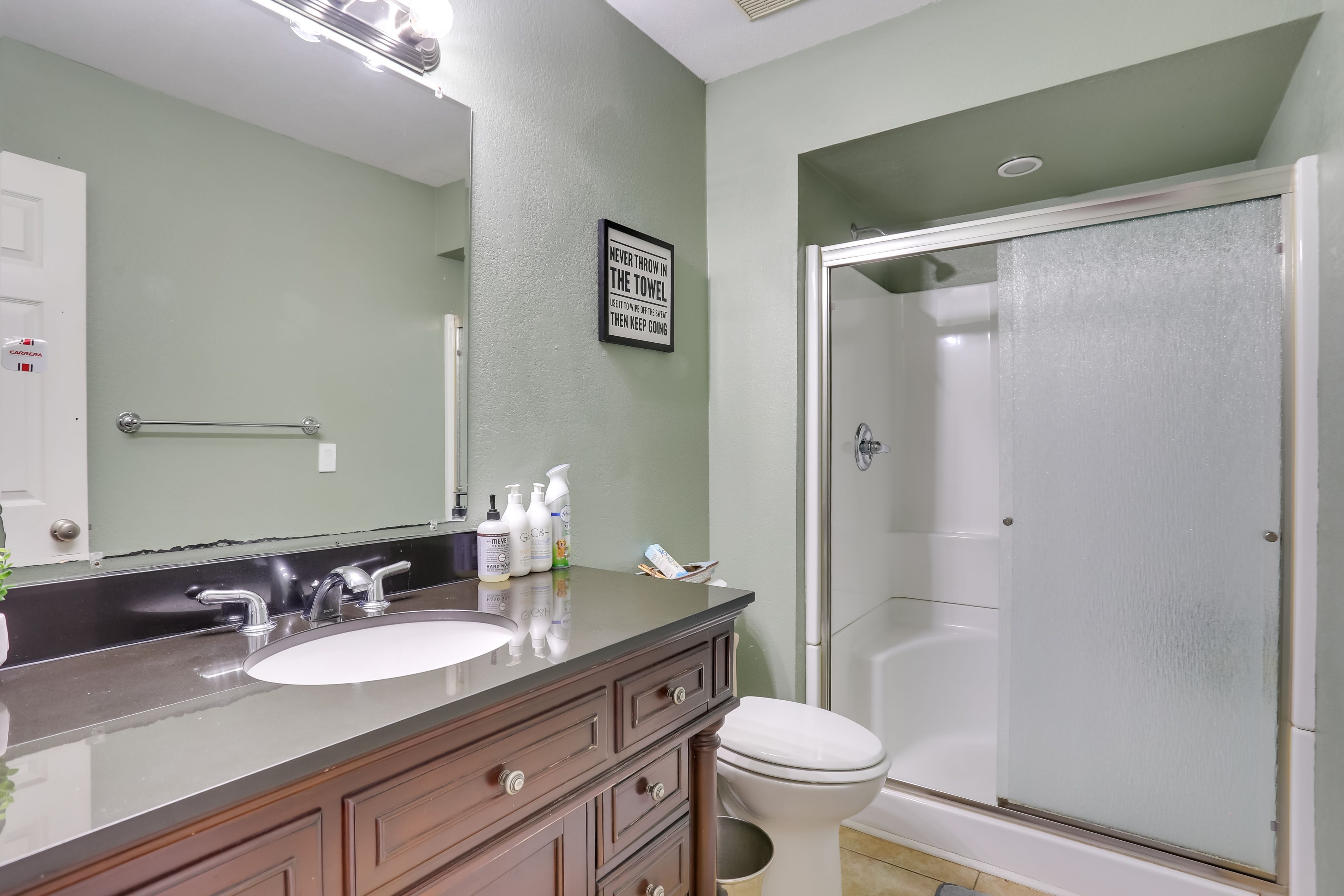 Full Bathroom