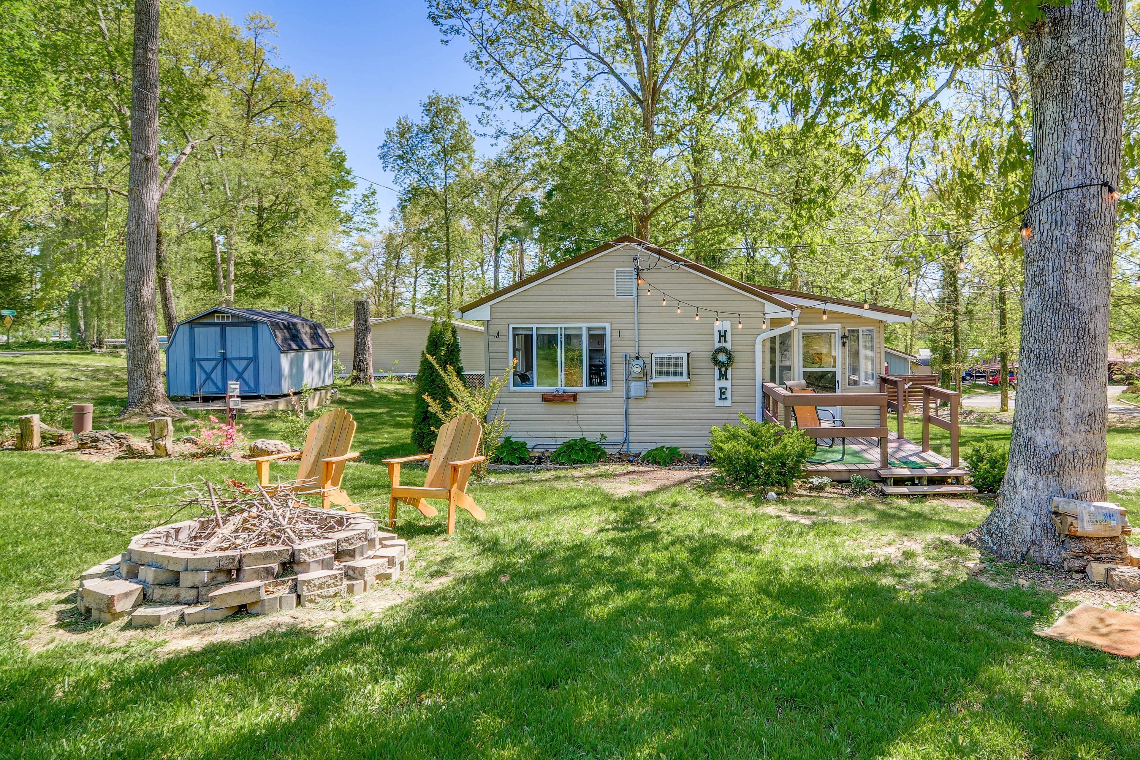 Yard Area | Fire Pit | Charcoal Grill (Charcoal Not Provided)