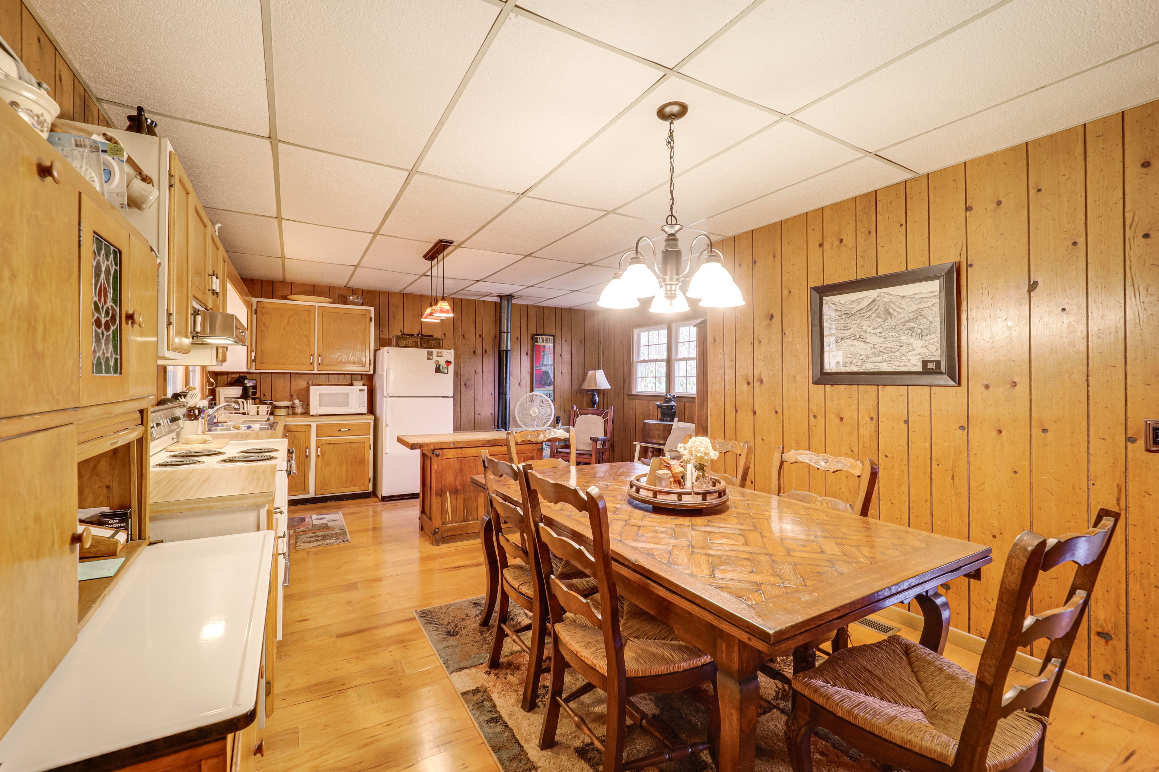 Kitchen | Cooking Basics & Spices | Blender | Toaster | Dishware & Flatware