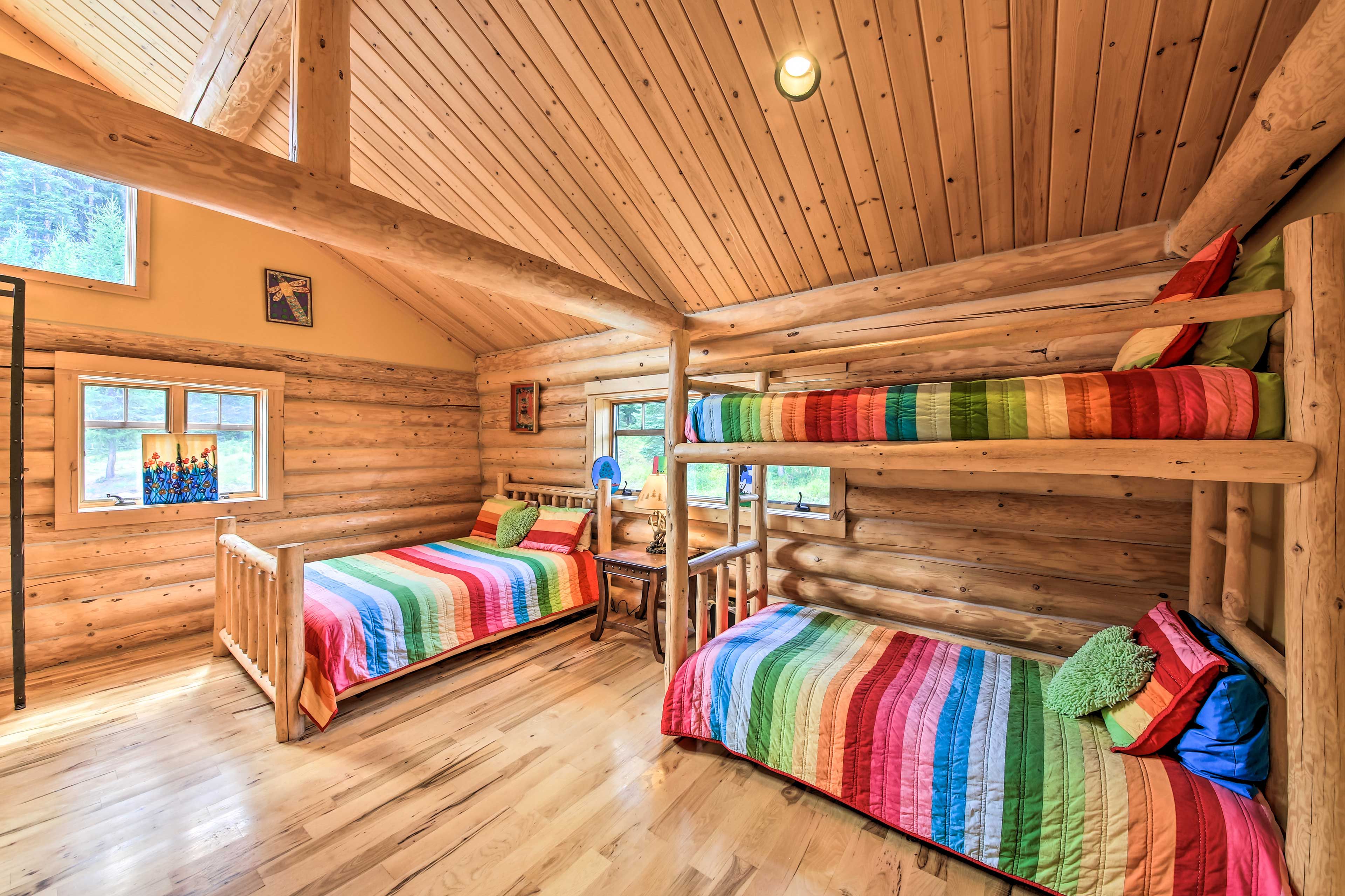 Bedroom 2 | Queen Bed | Twin Bunk Bed | Twin Mattress | 2nd Floor