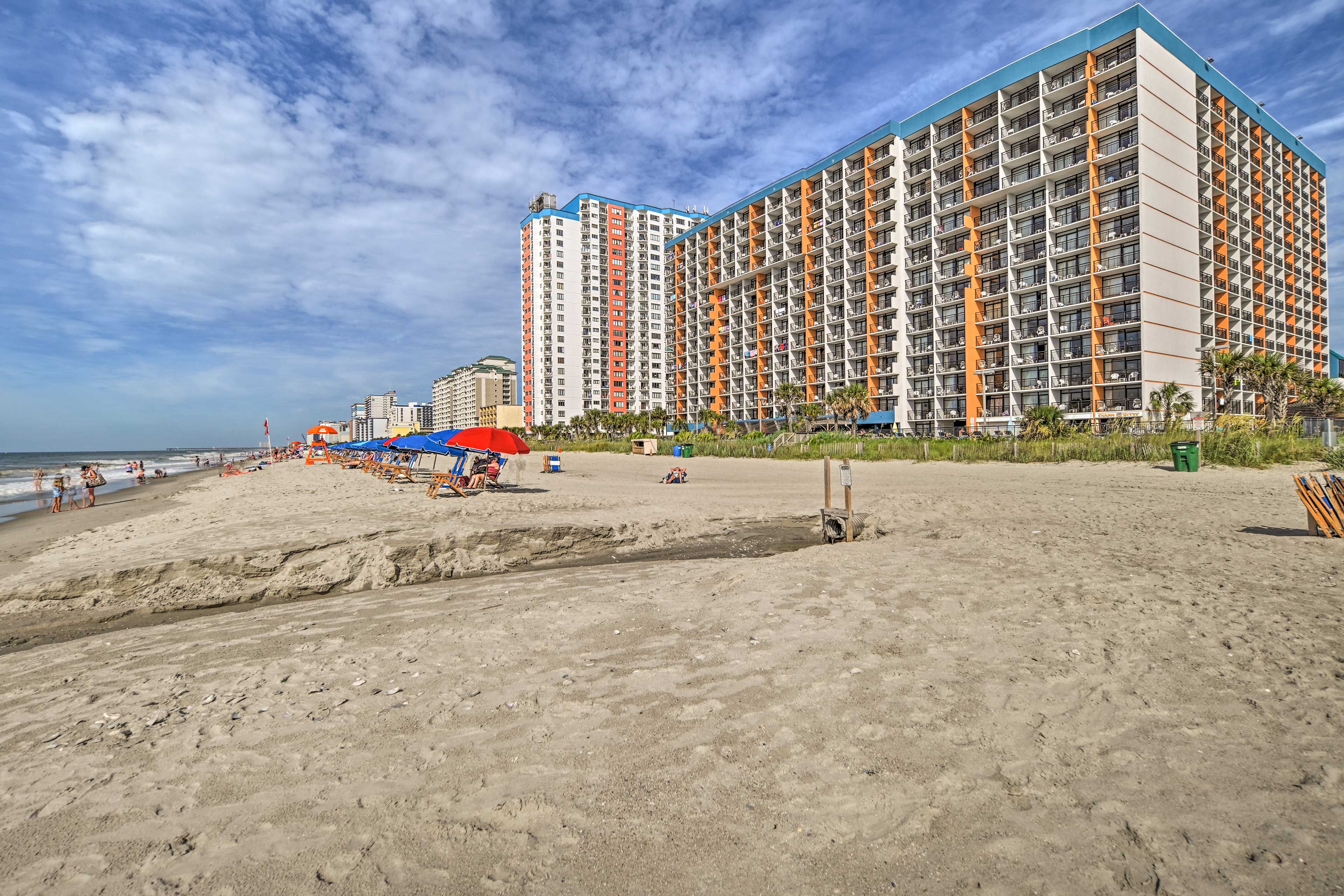 Public Beach Access (0.4 Miles)