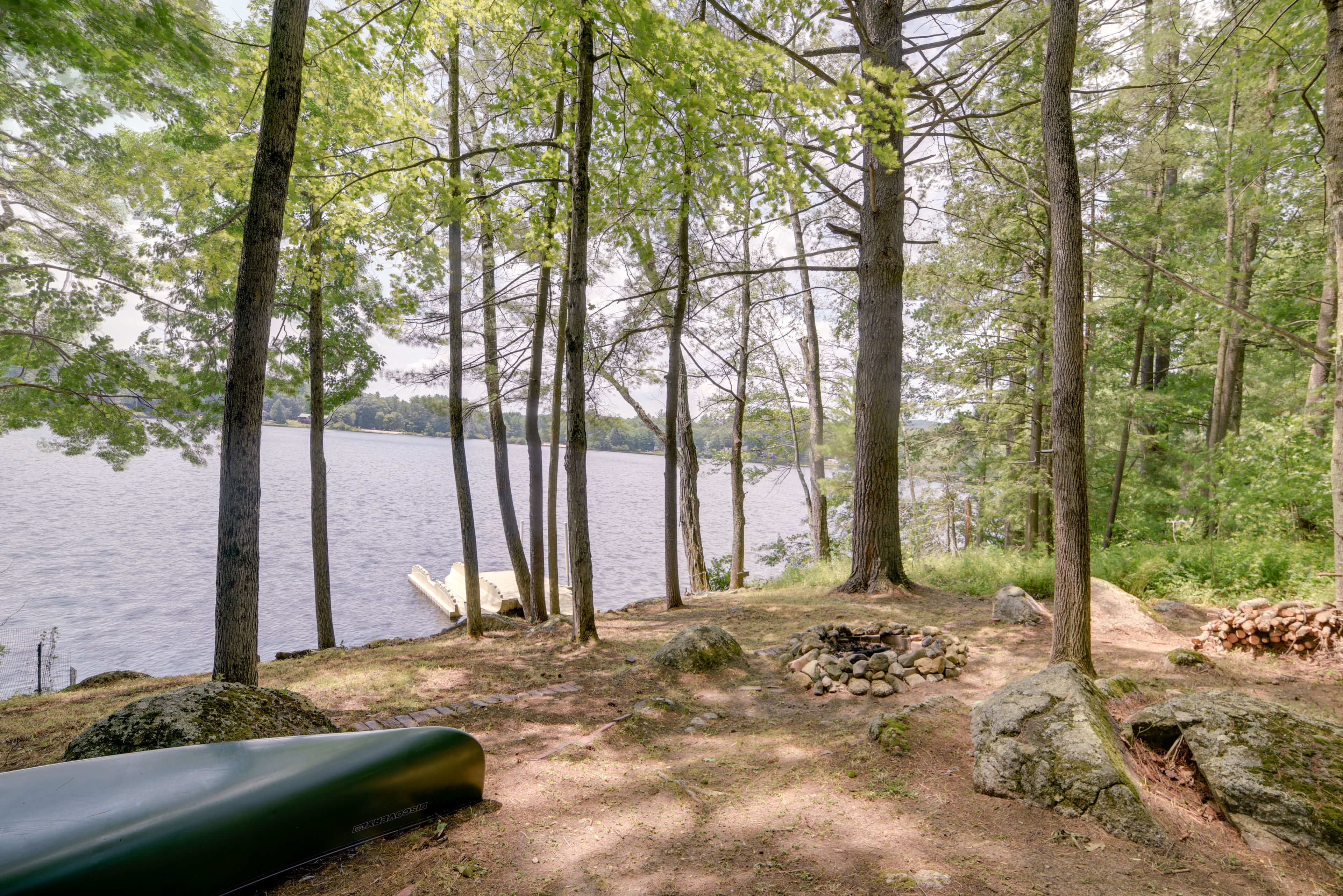 Backyard | Lake Access | Canoe Provided