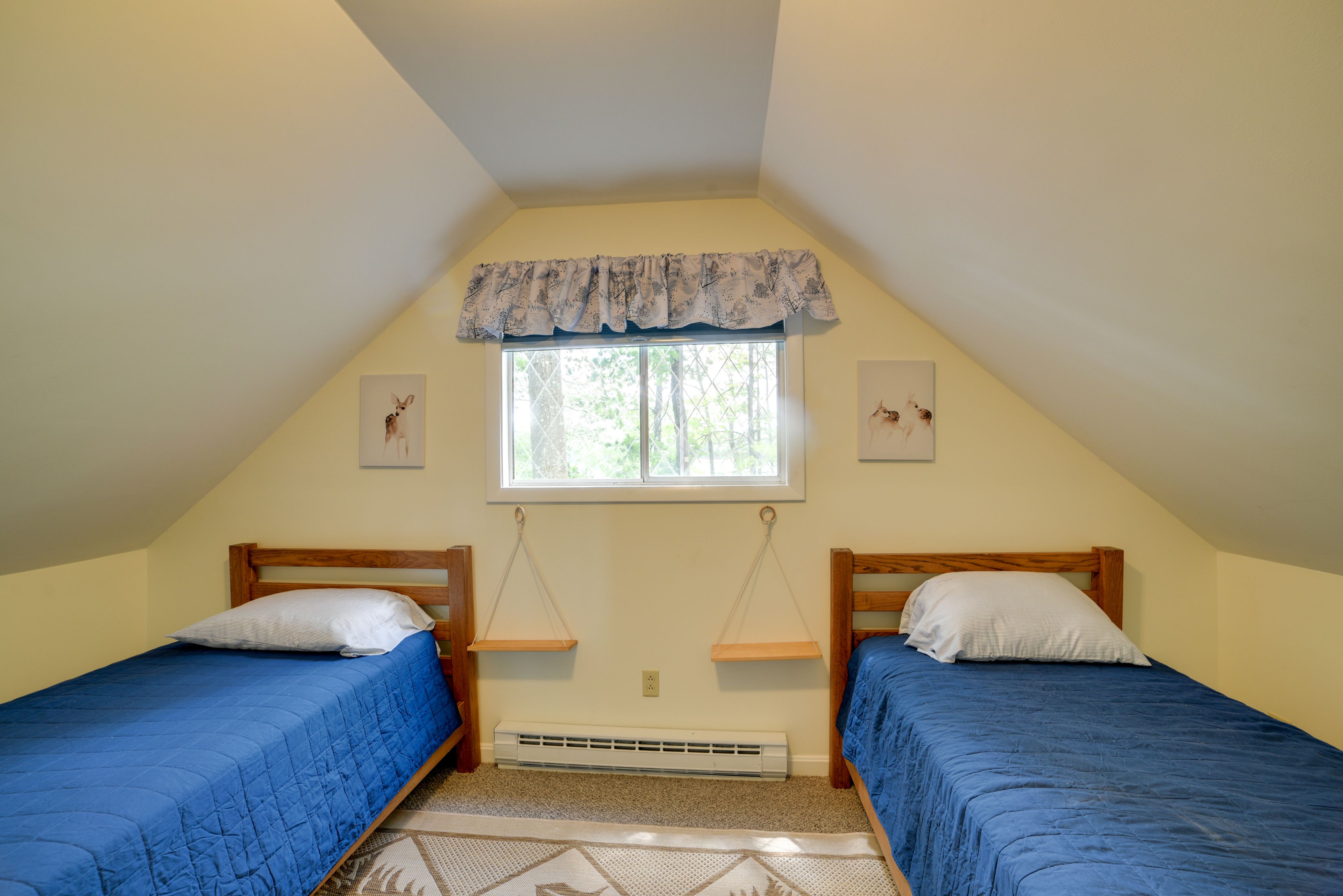 Bedroom 3 | 2 Twin Beds