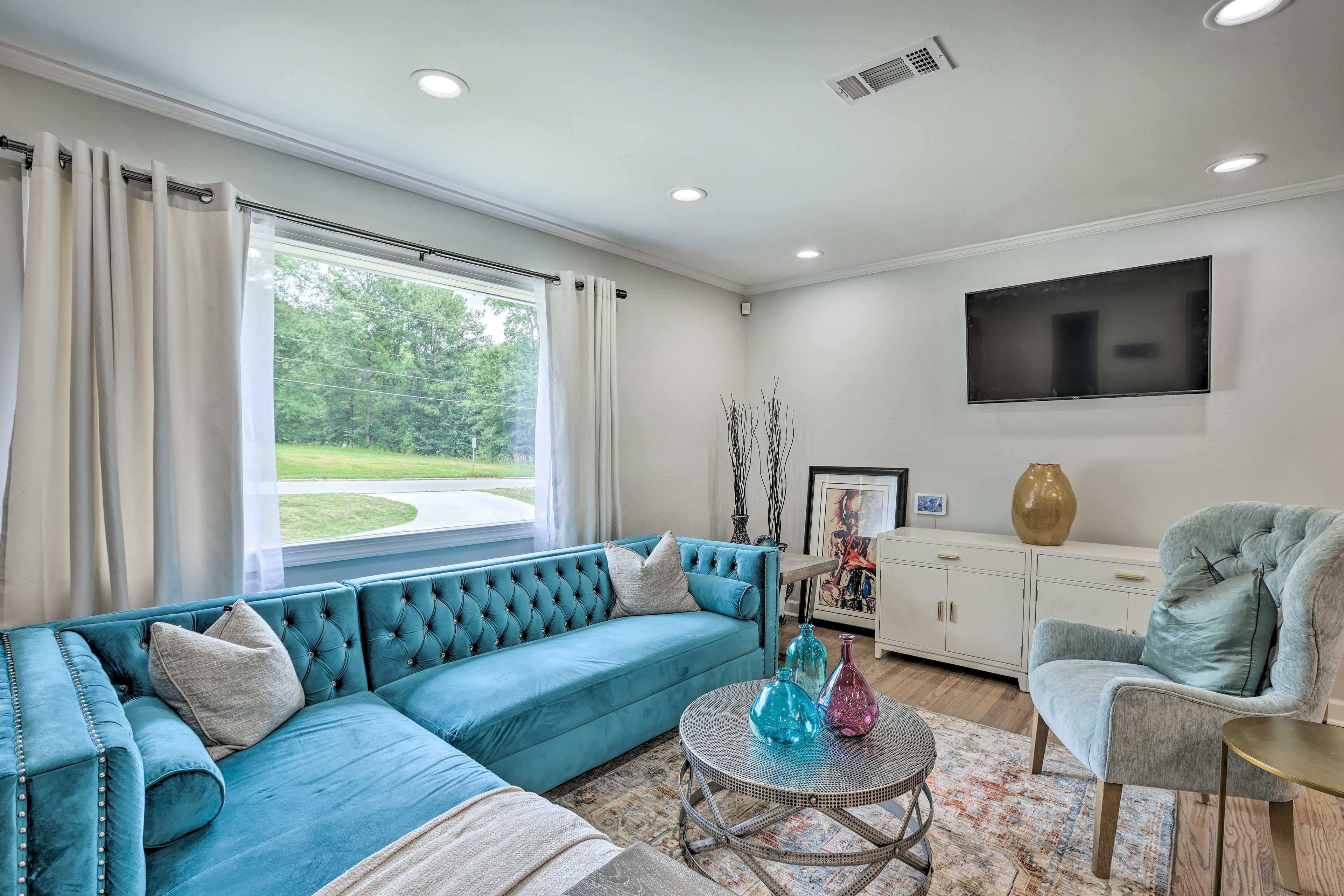 Living Room | Single-Story House | Playful Furnishings