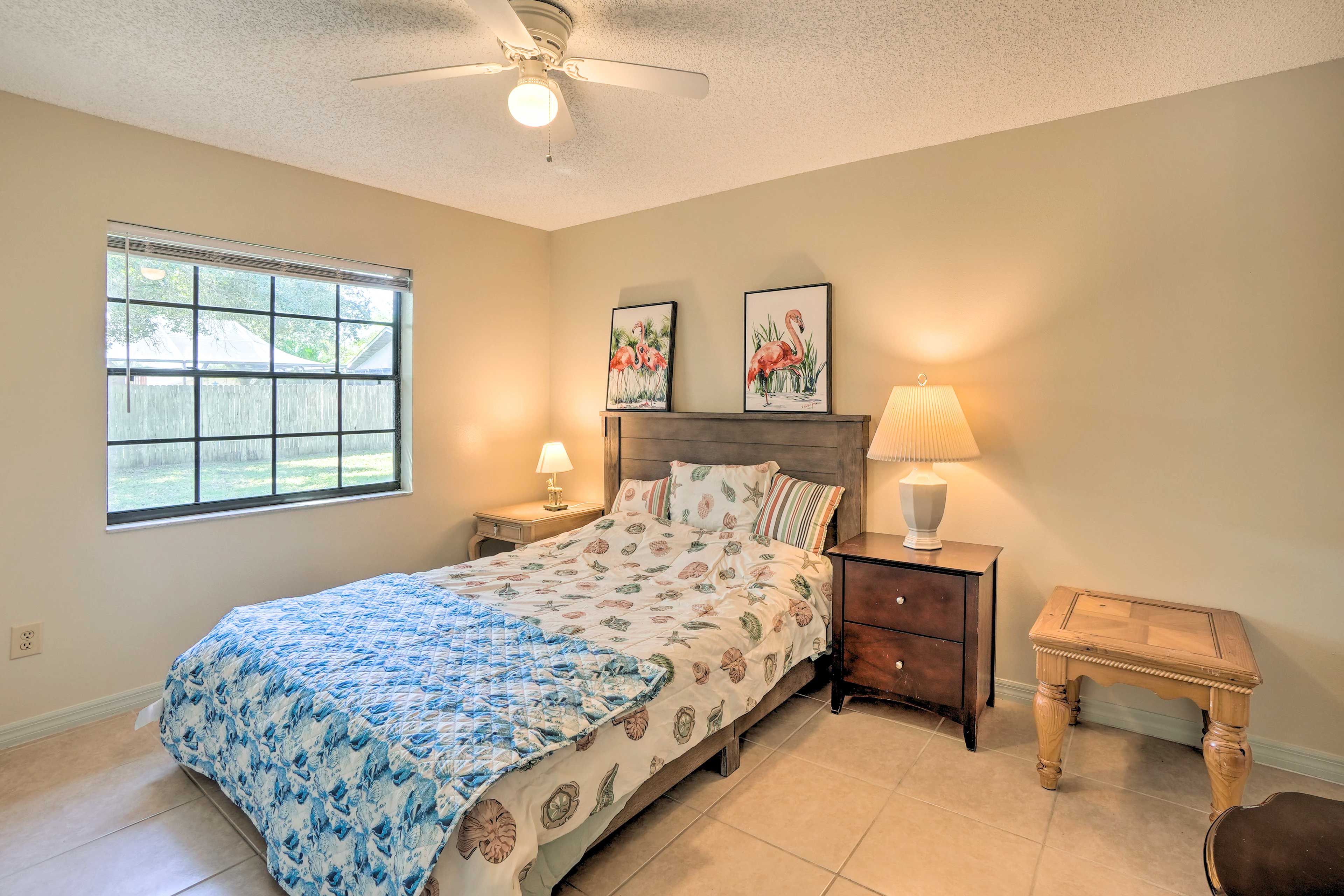 Bedroom 3 | Queen Bed
