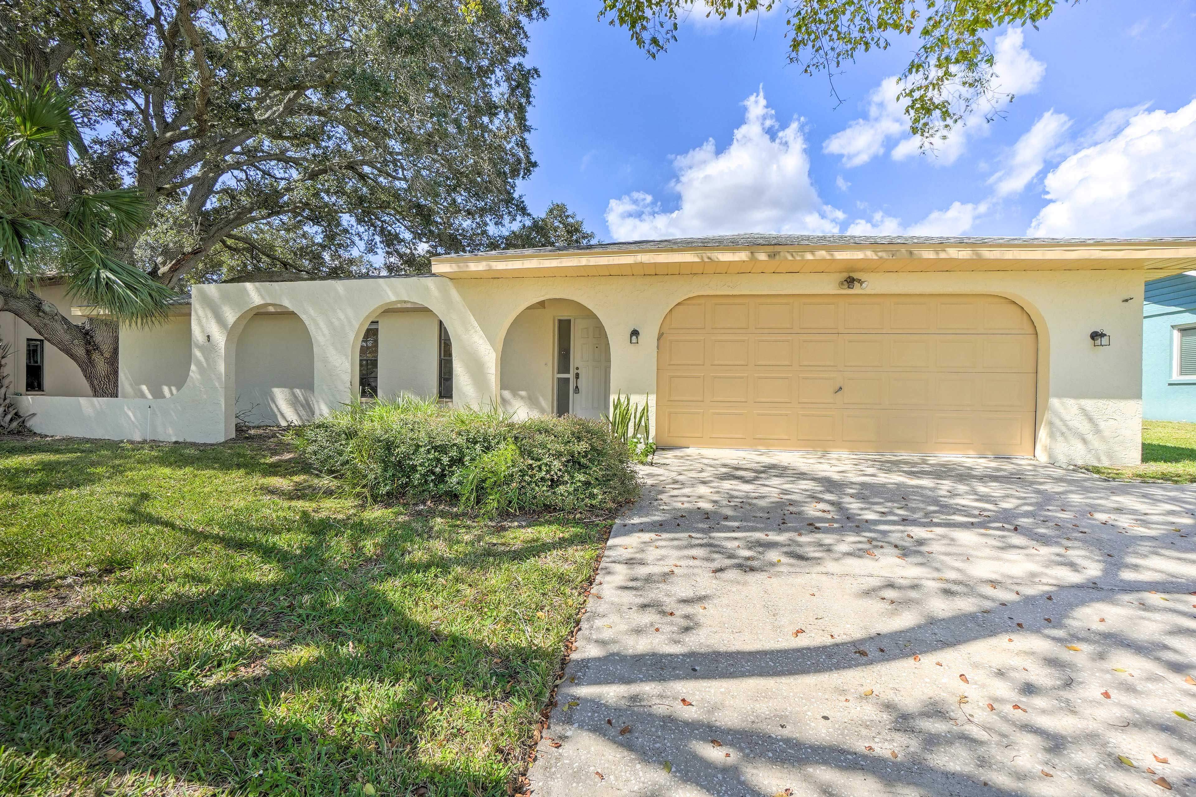 Safety Harbor Vacation Rental | 4BR | 2BA | 3,000 Sq Ft | 1 Step Required