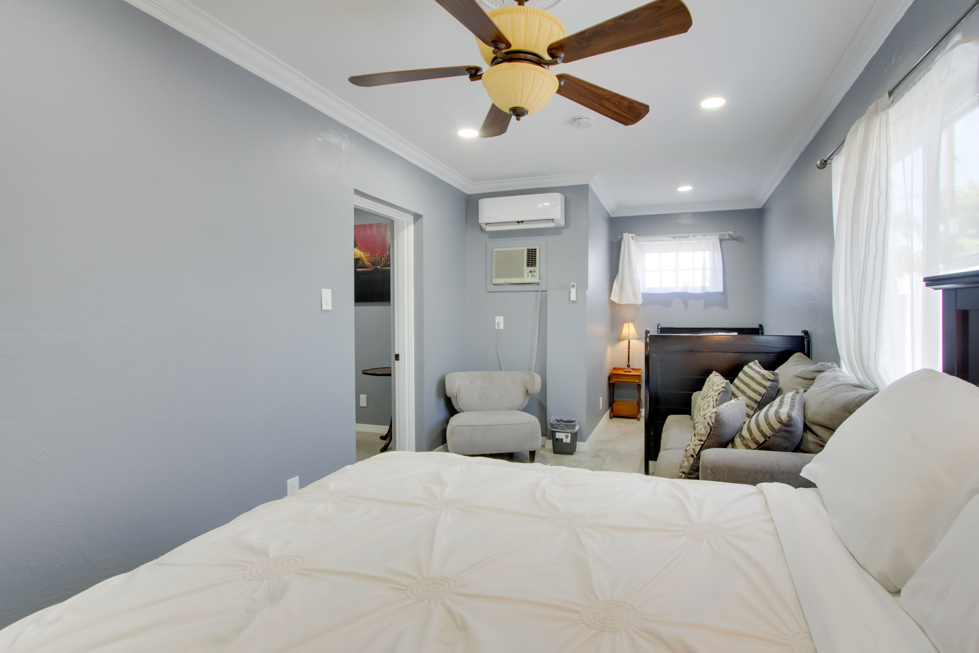 Bedroom 5 | Full Bed | Twin Bed | 1st Floor