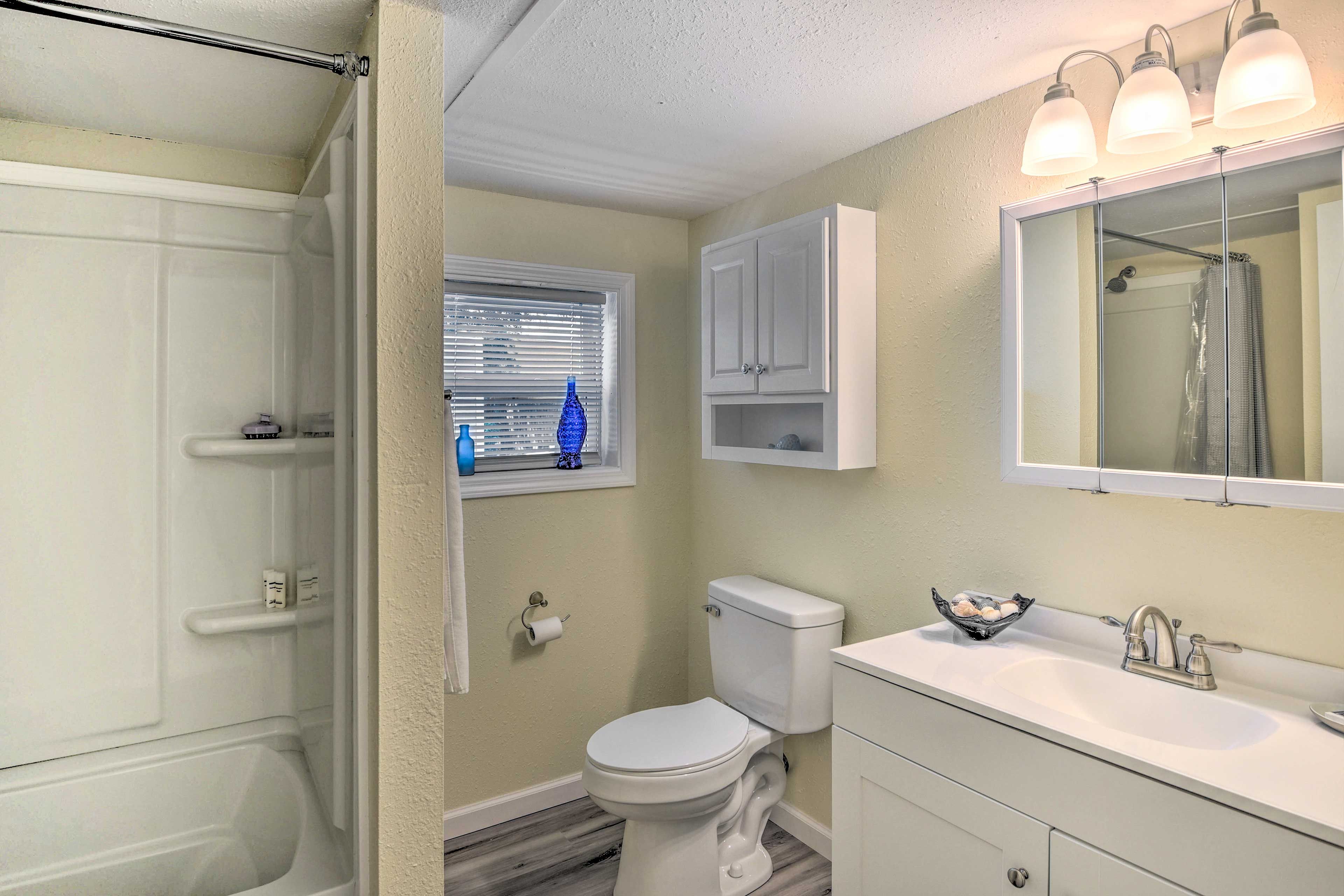 Bathroom | Towels Provided