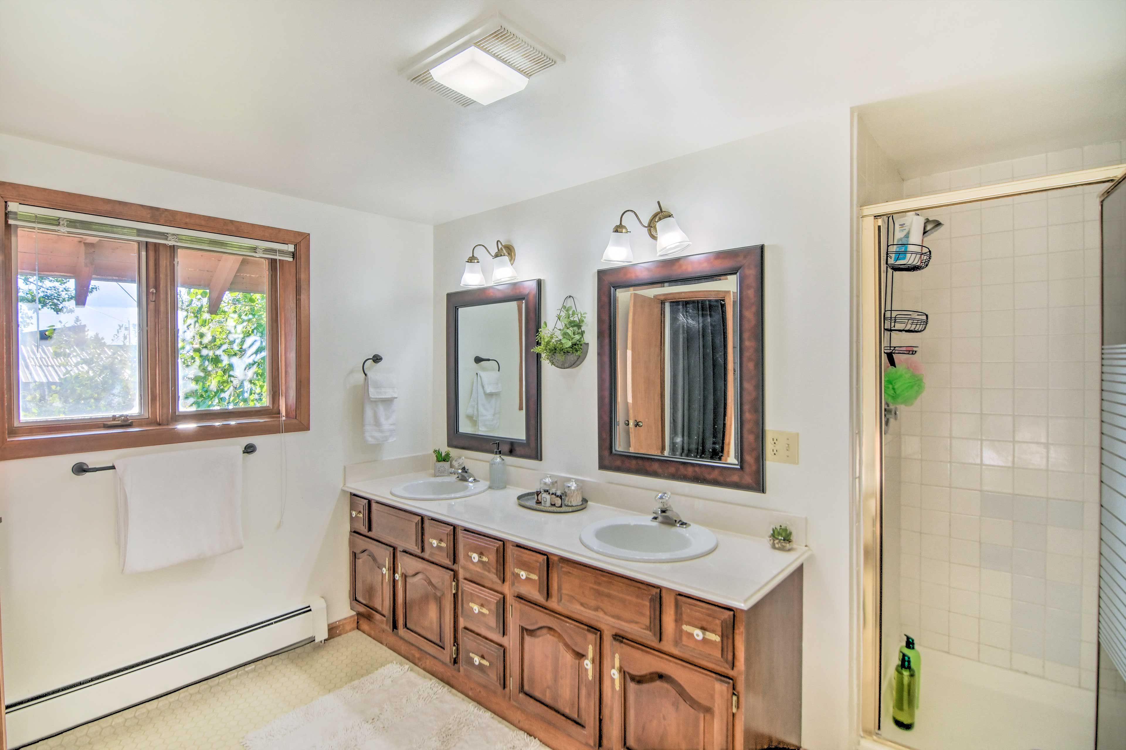 Bathroom | Towels Provided