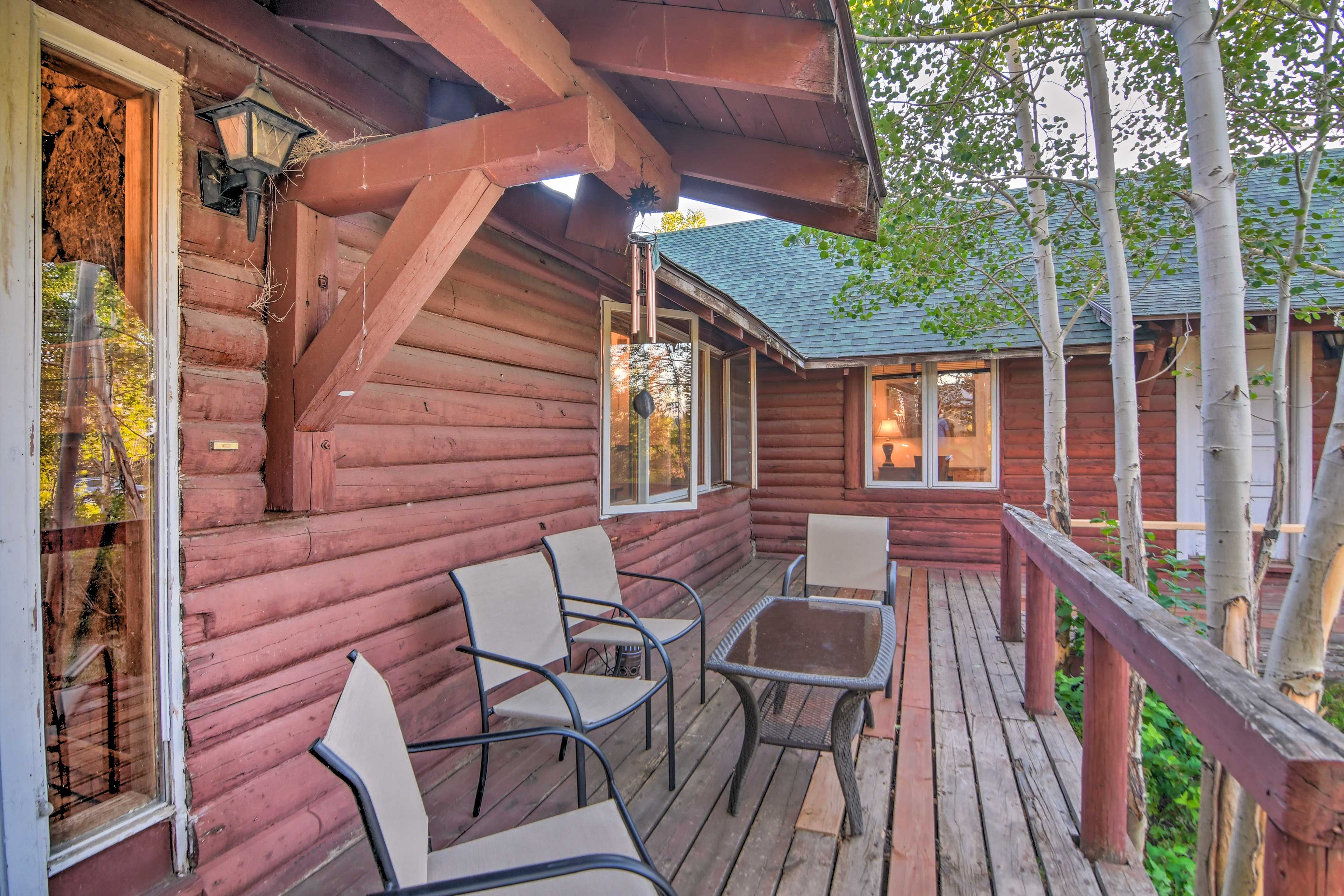 Furnished Deck