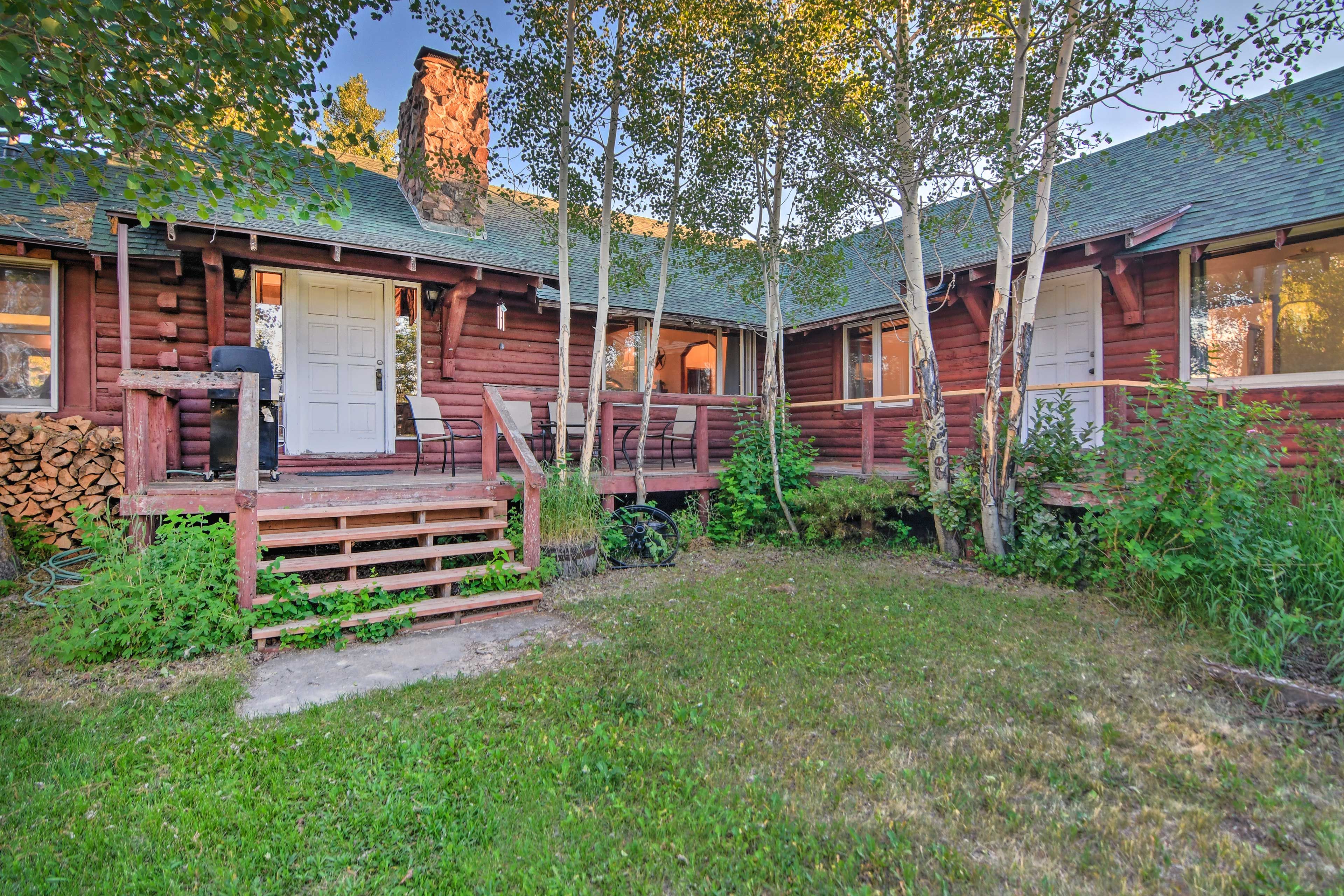 Walden Vacation Rental | 3BR | 3BA | 2,800 Sq Ft | Stairs Required to Enter