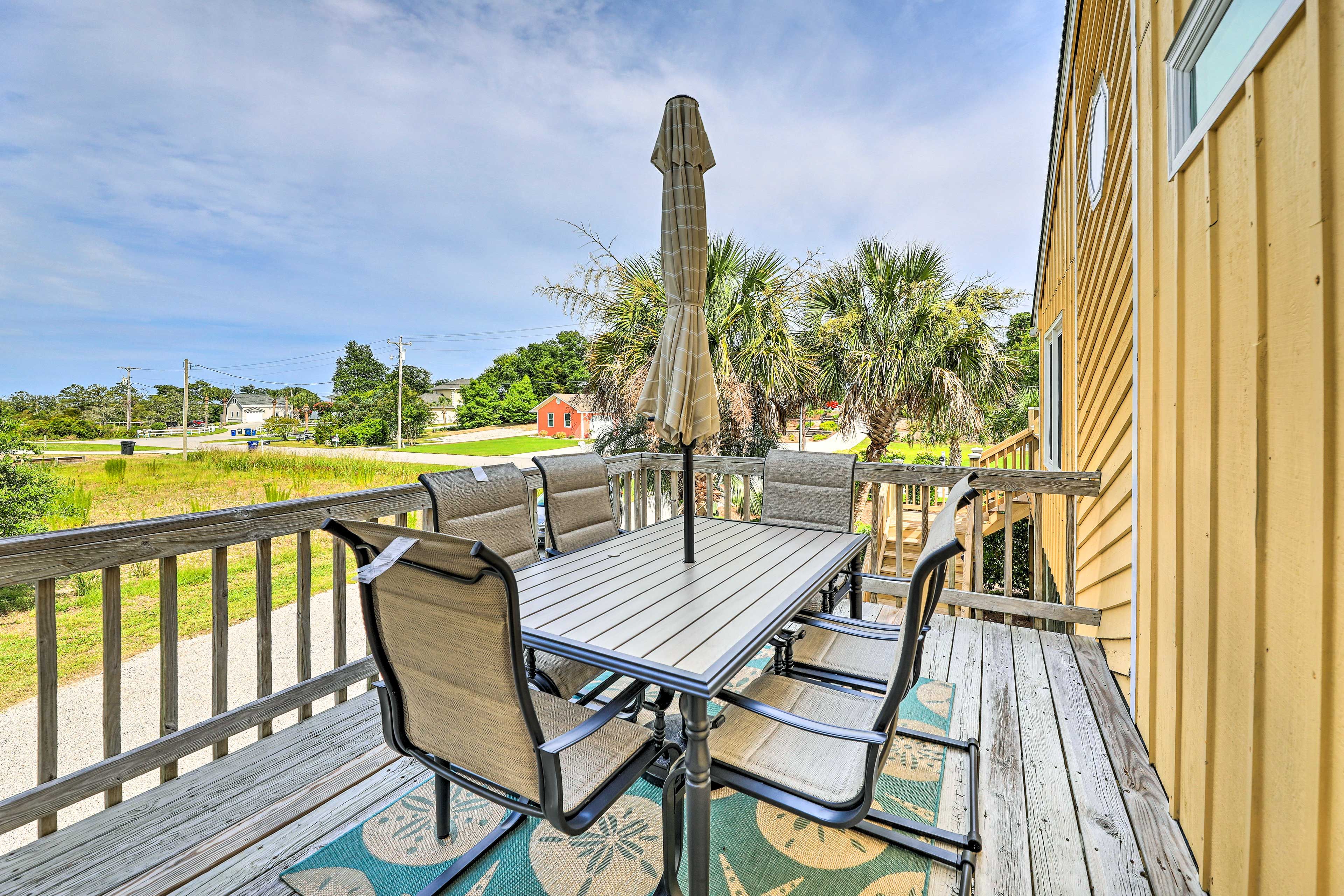 Emerald Isle Vacation Rental | 3BR | 2BA | 1,021 Sq Ft | Stairs Required