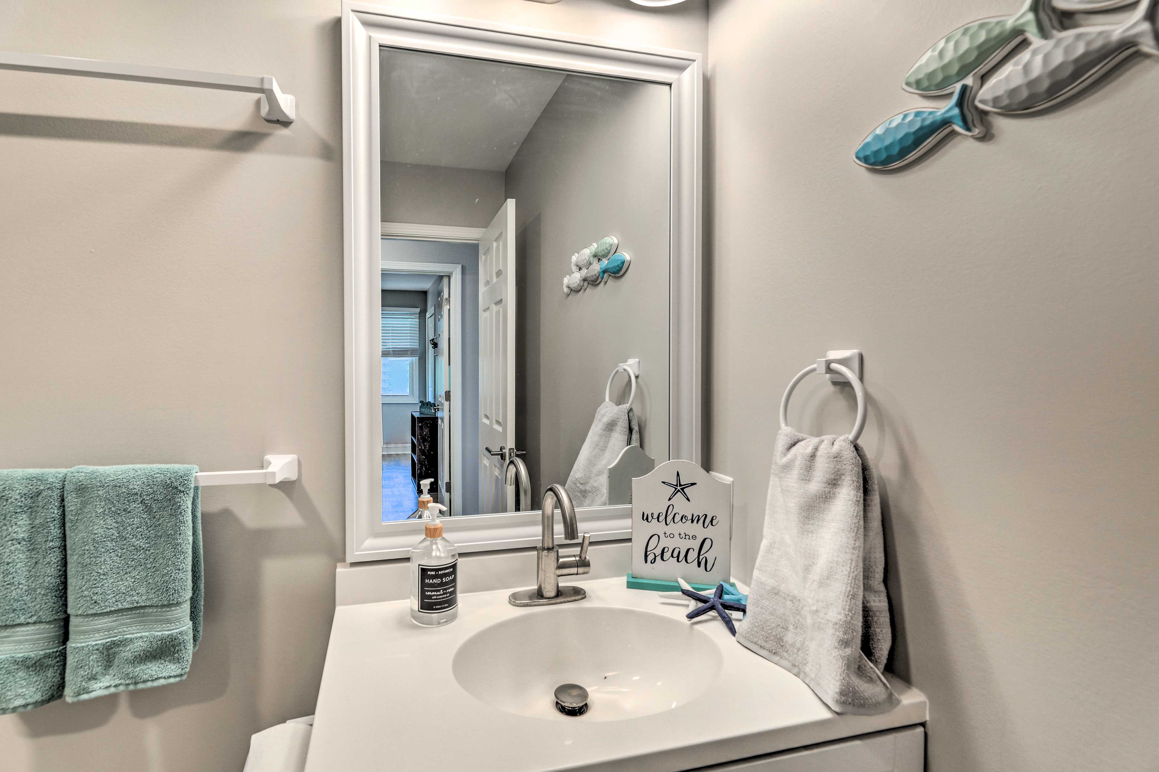 Full Bathroom | Hair Dryer
