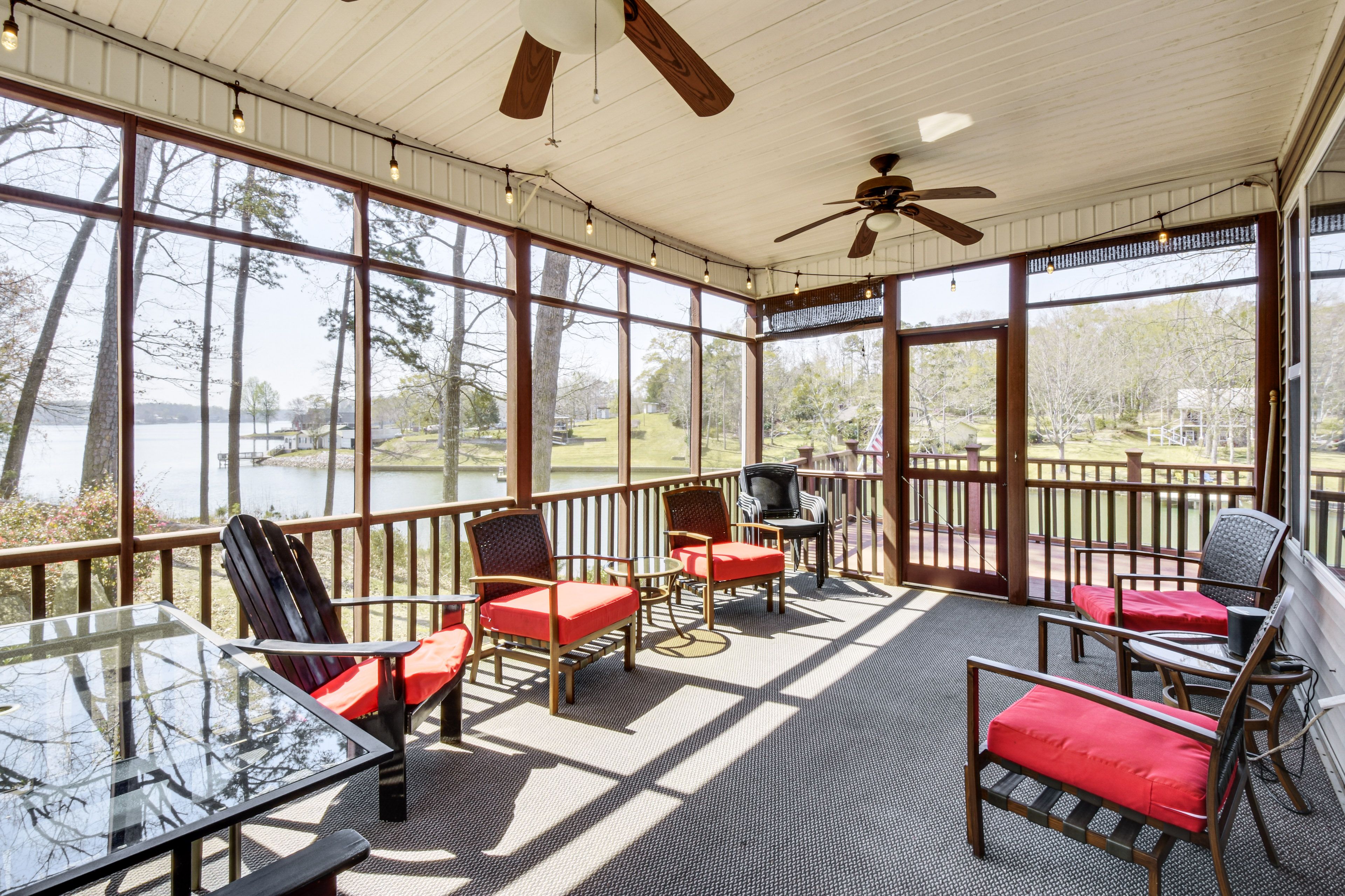 Screened Porch | Outdoor Seating | Lake Views